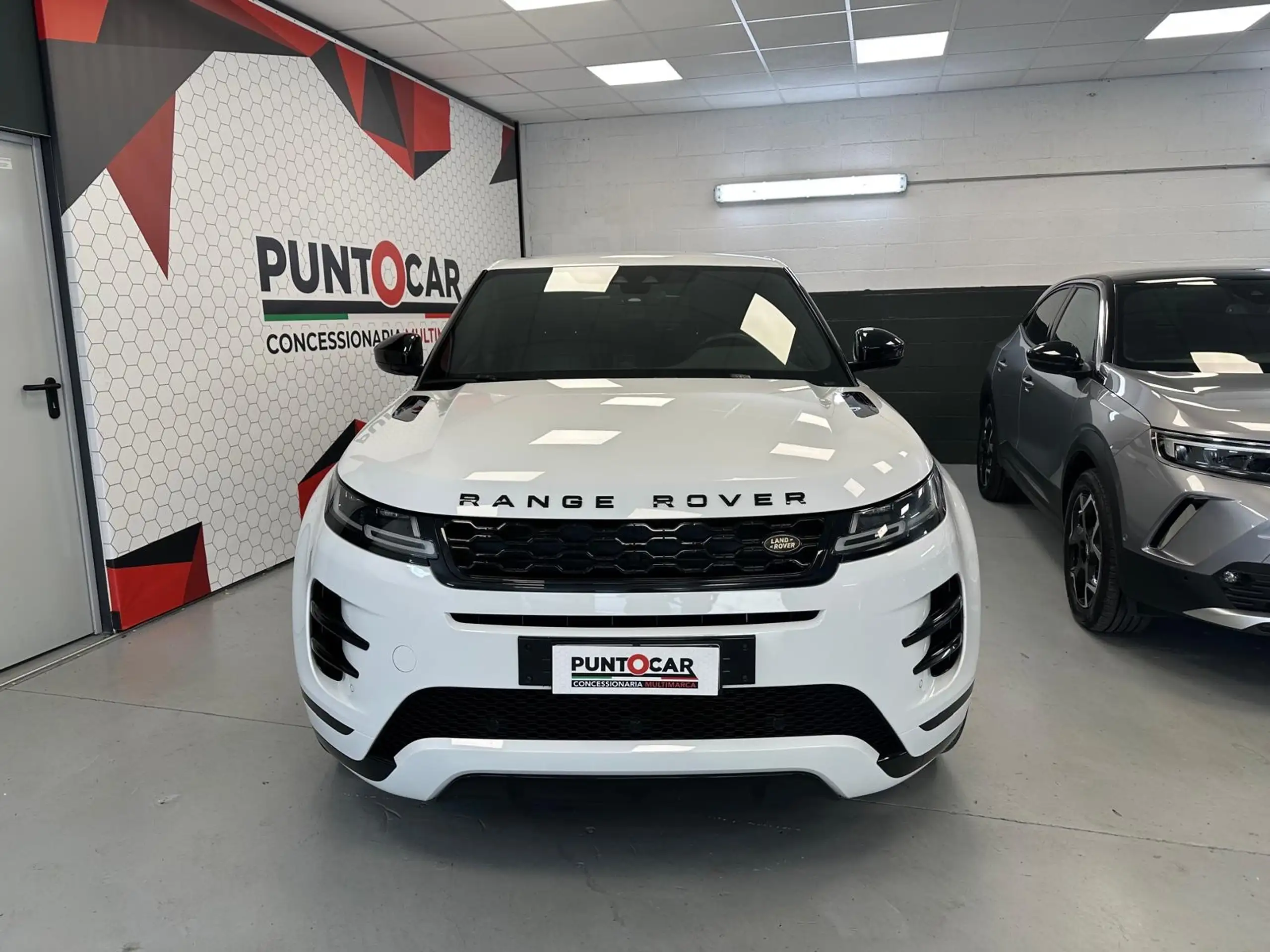 Land Rover - Range Rover Evoque