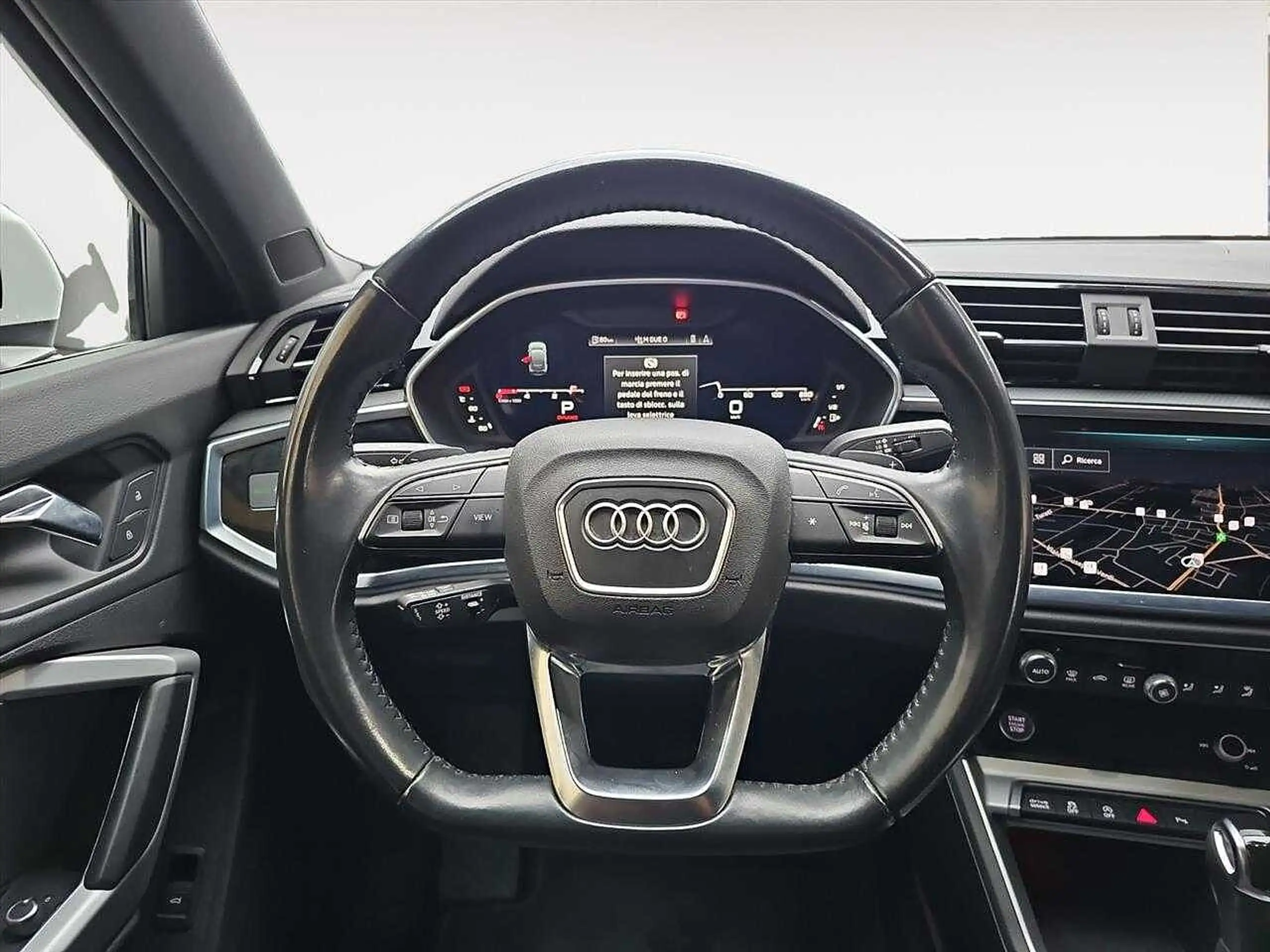 Audi - Q3