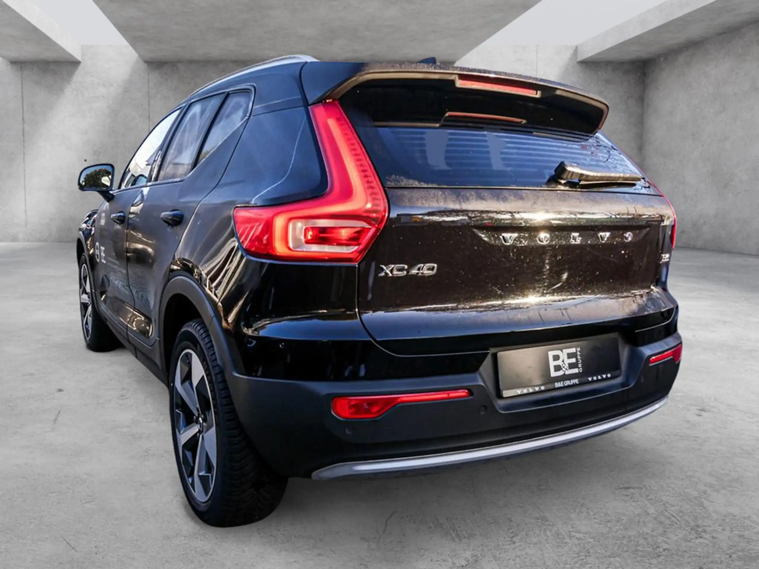 Volvo - XC40