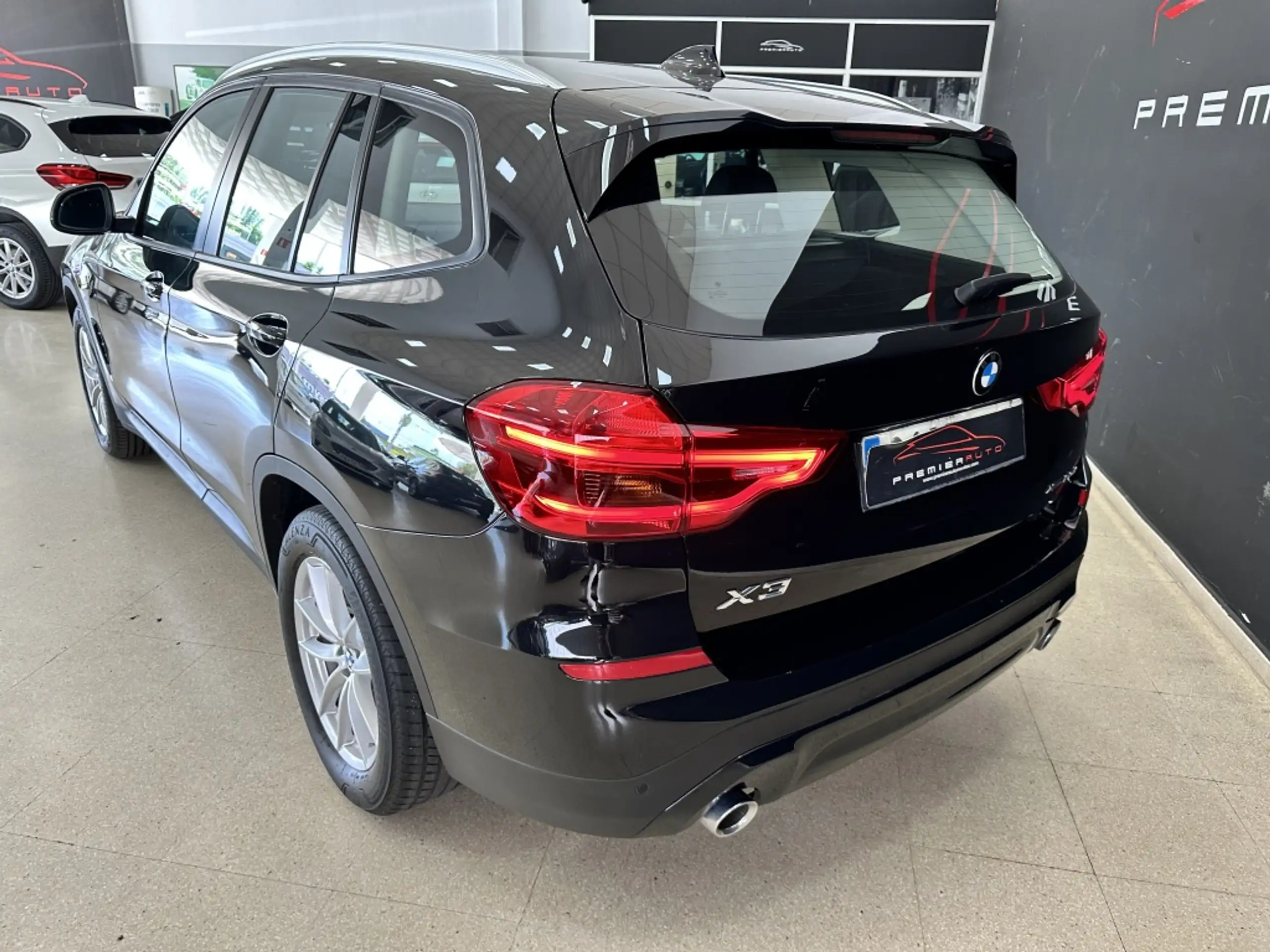 BMW - X3