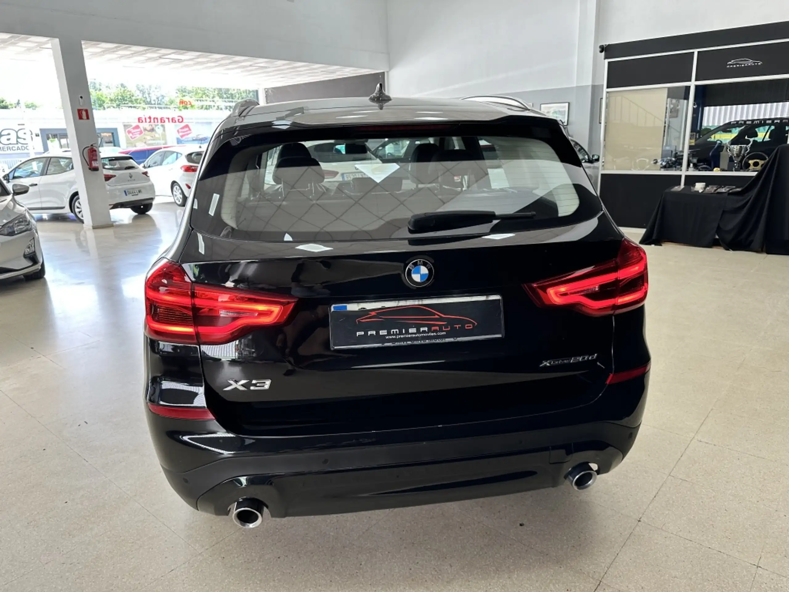 BMW - X3