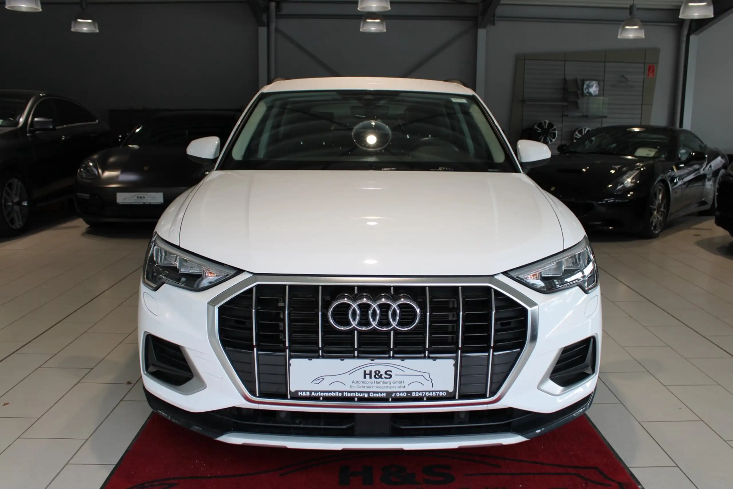 Audi - Q3