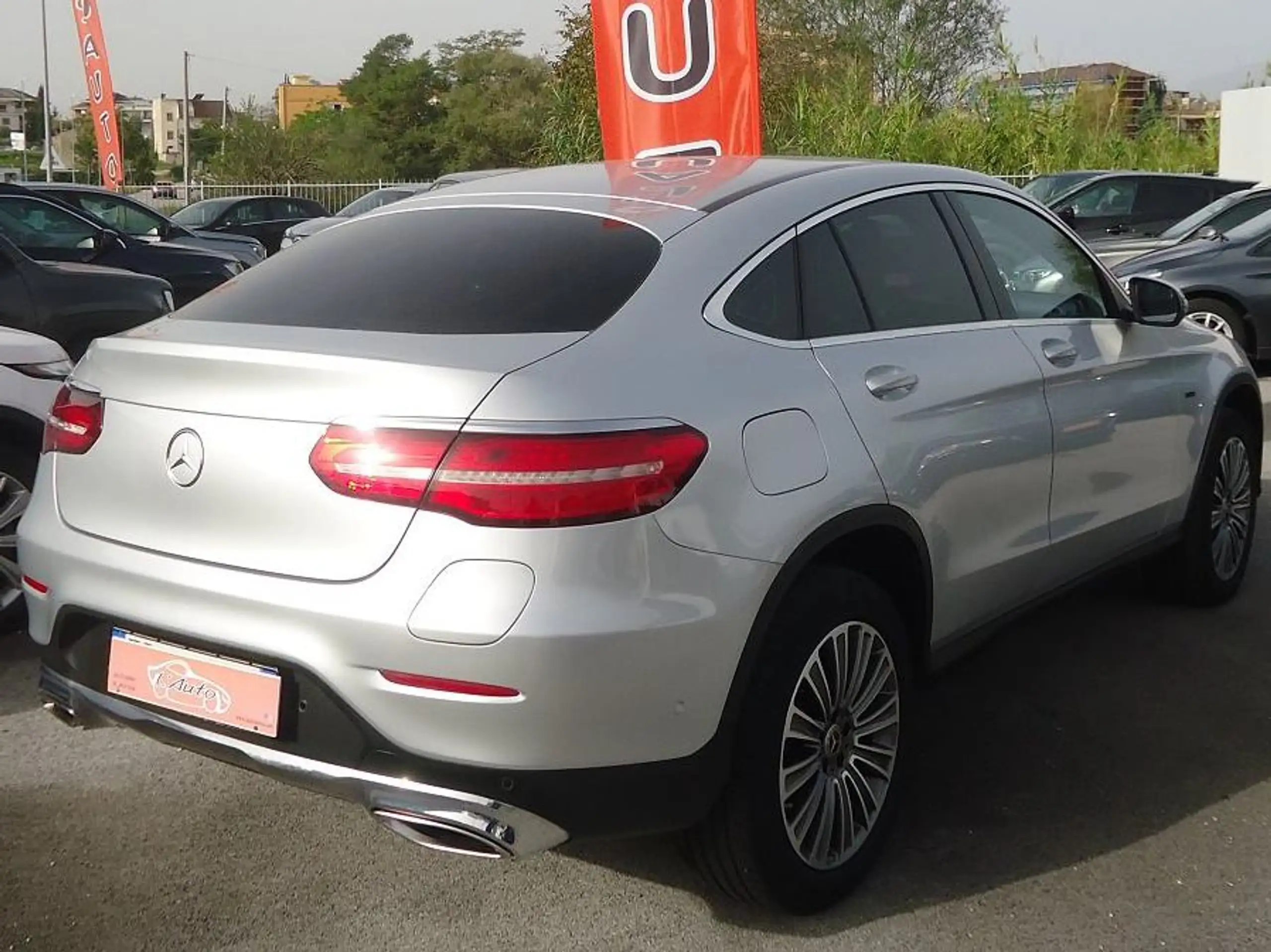 Mercedes-Benz - GLC 350