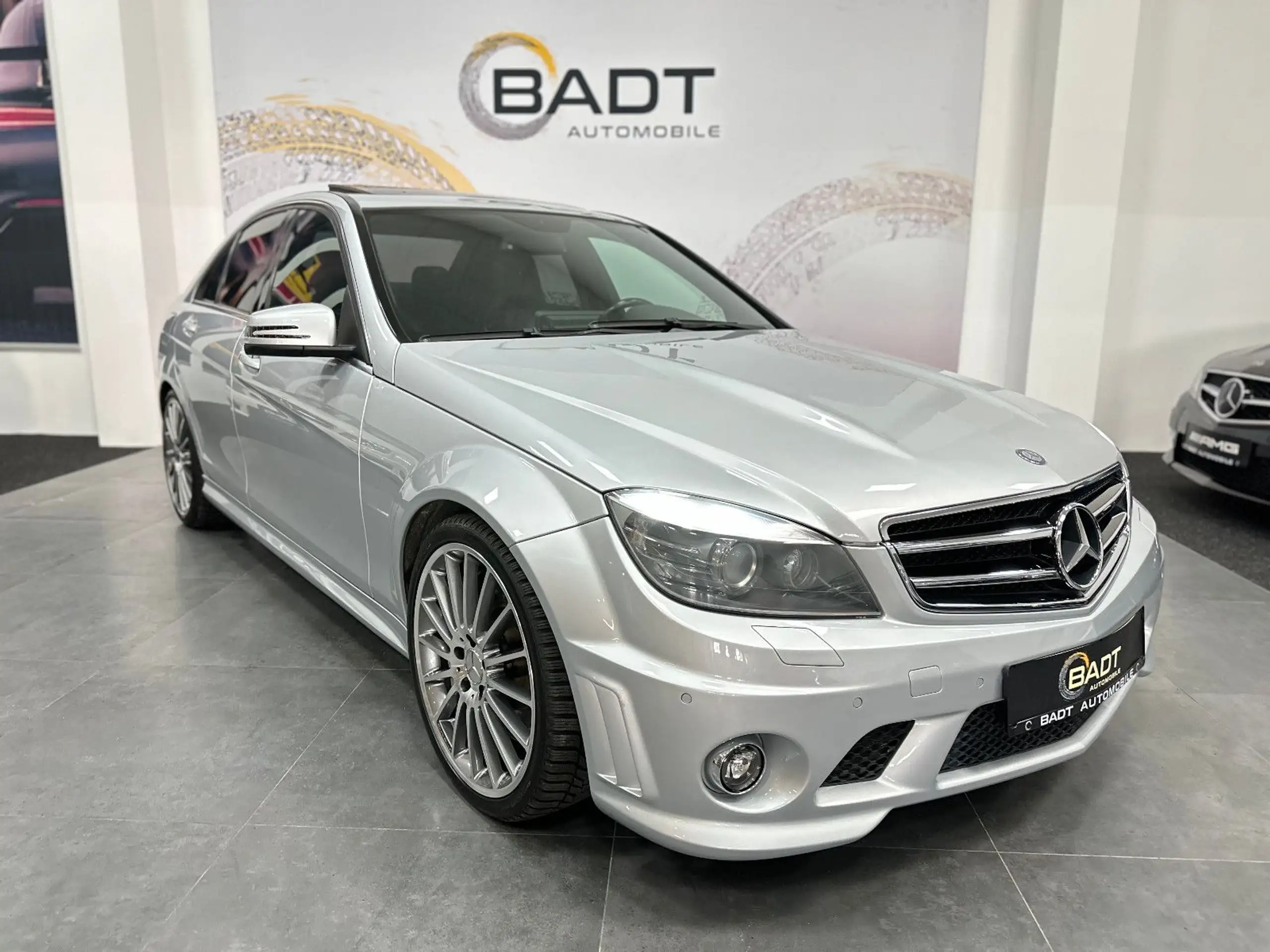 Mercedes-Benz - C 63 AMG