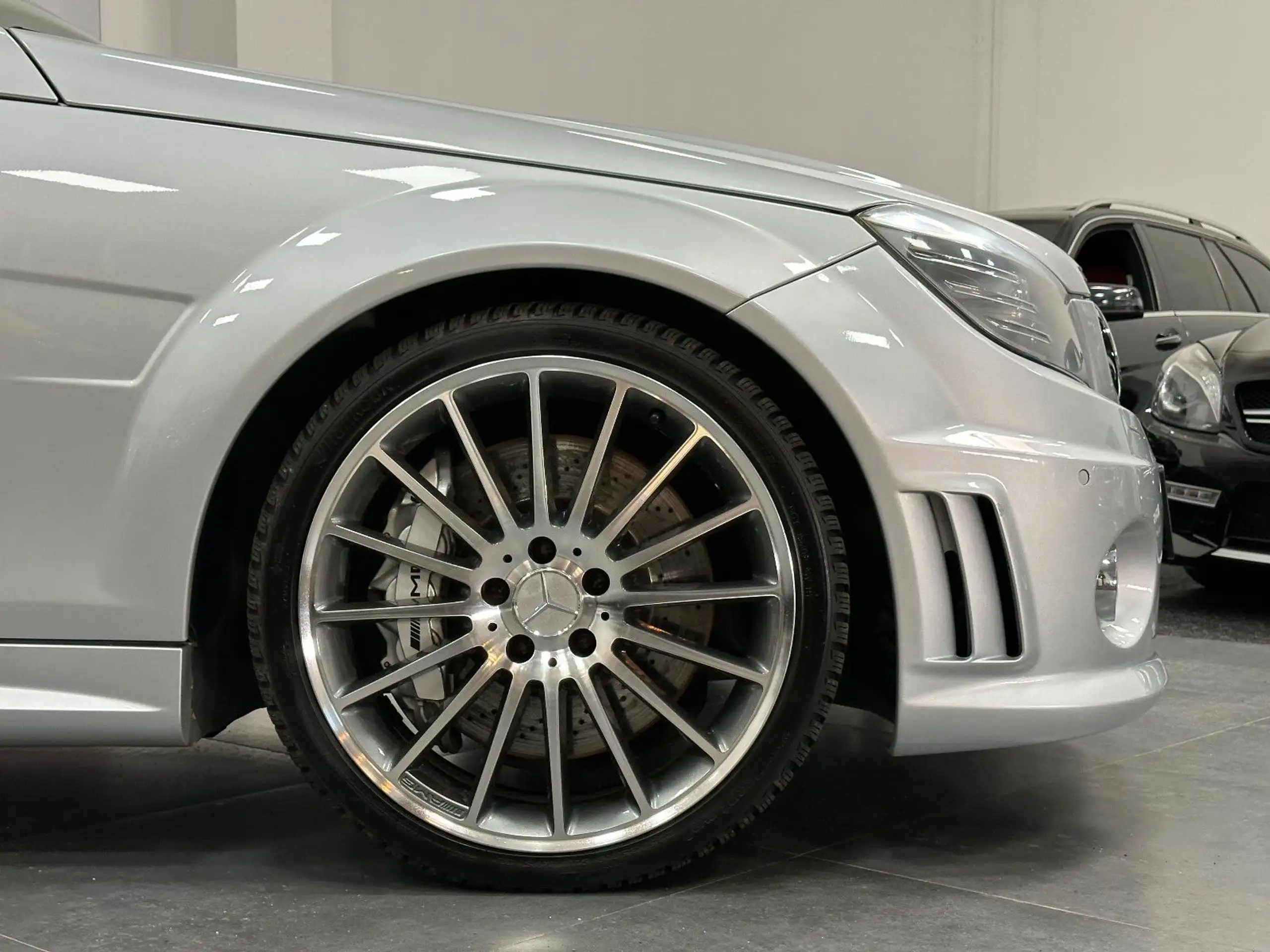 Mercedes-Benz - C 63 AMG