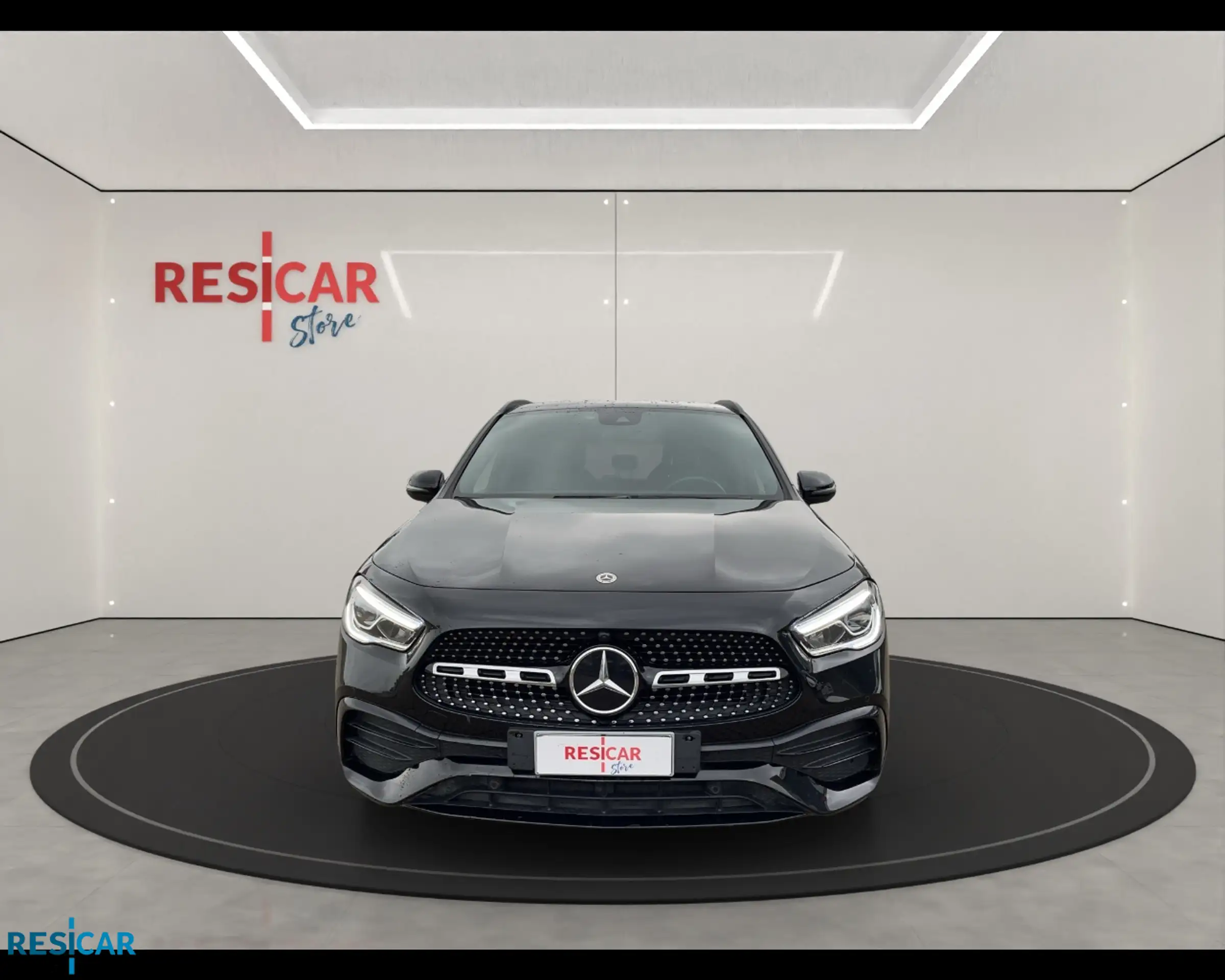 Mercedes-Benz - GLA 180