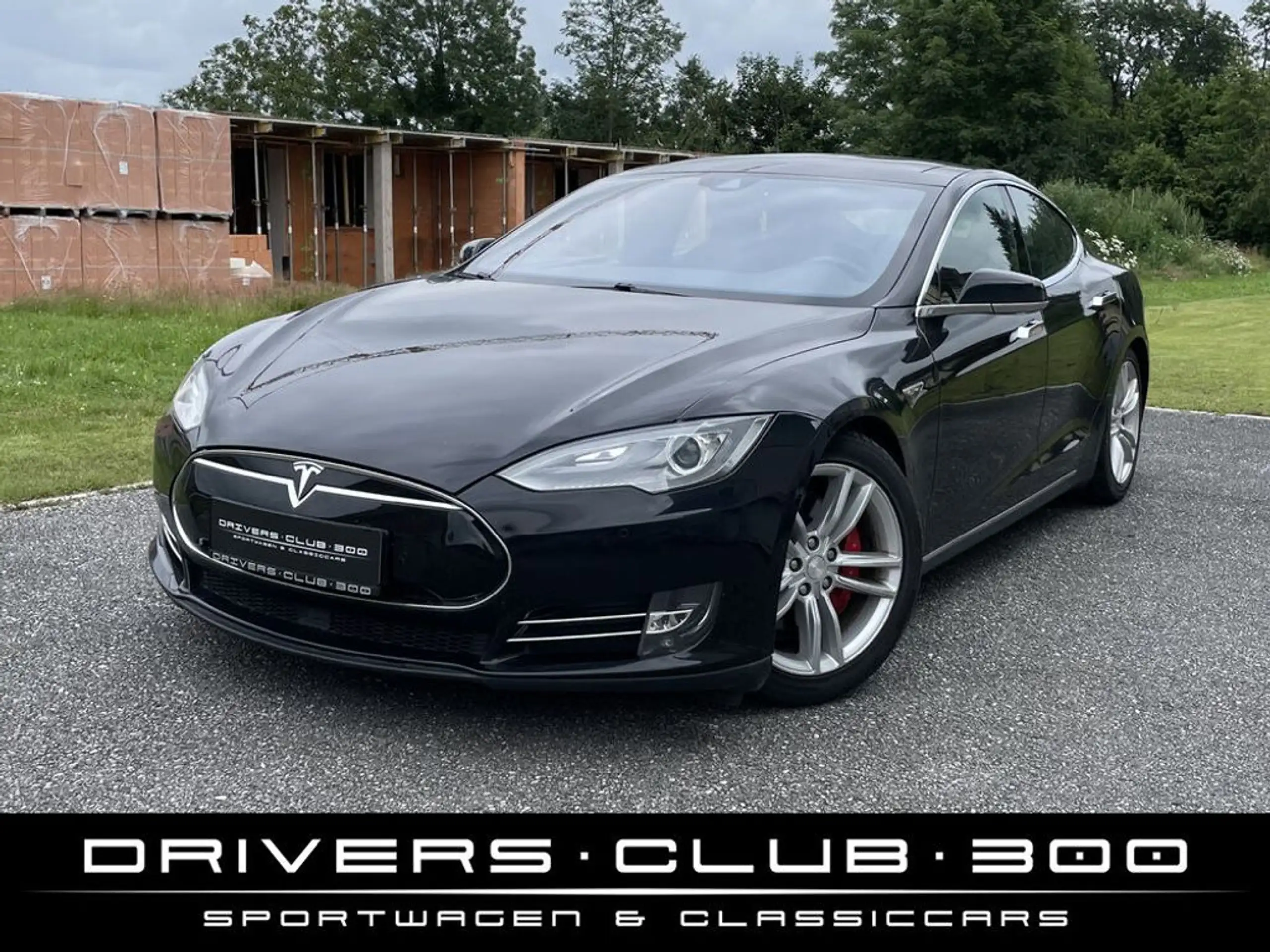 Tesla Model S 2015