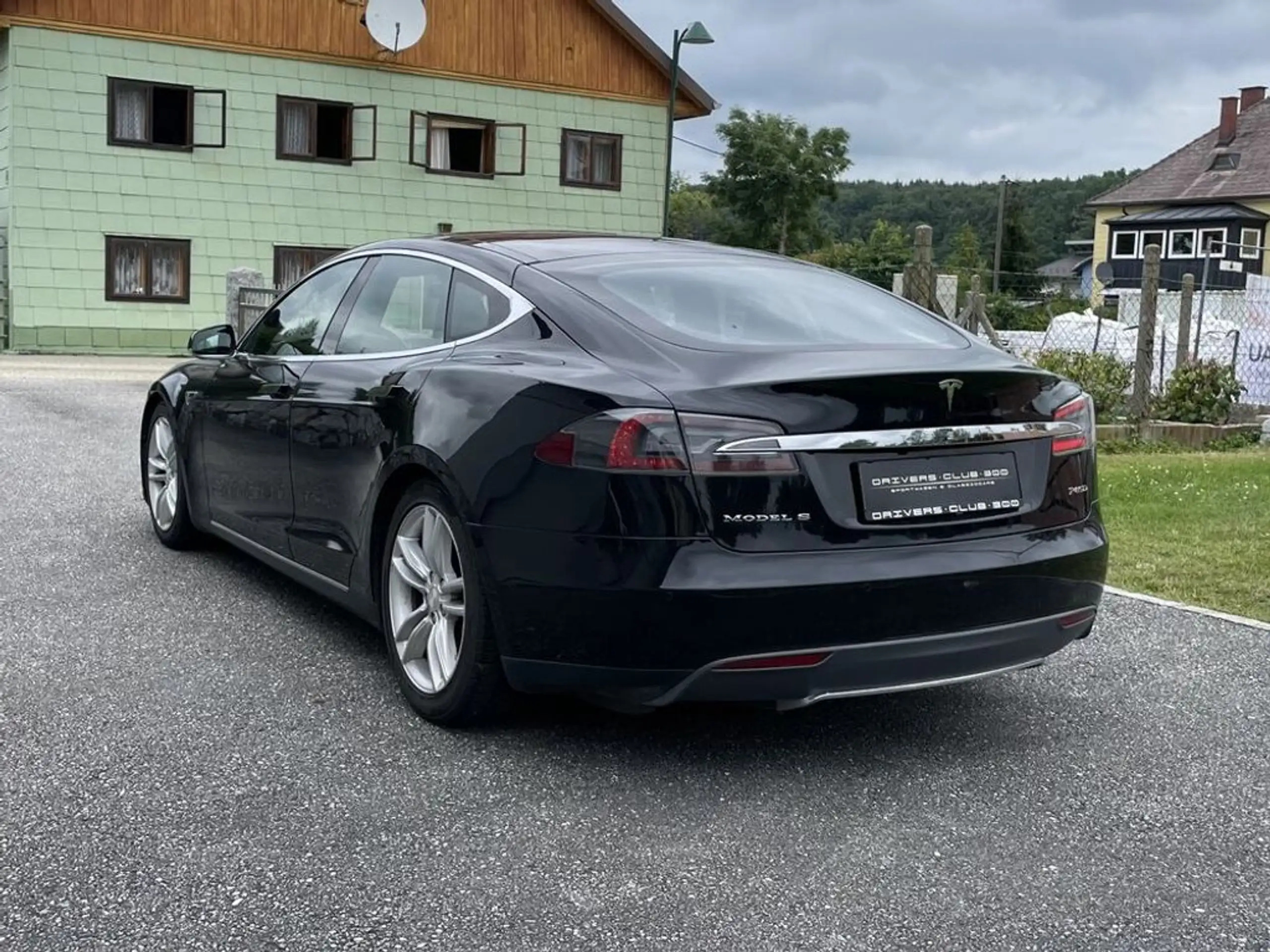 Tesla - Model S