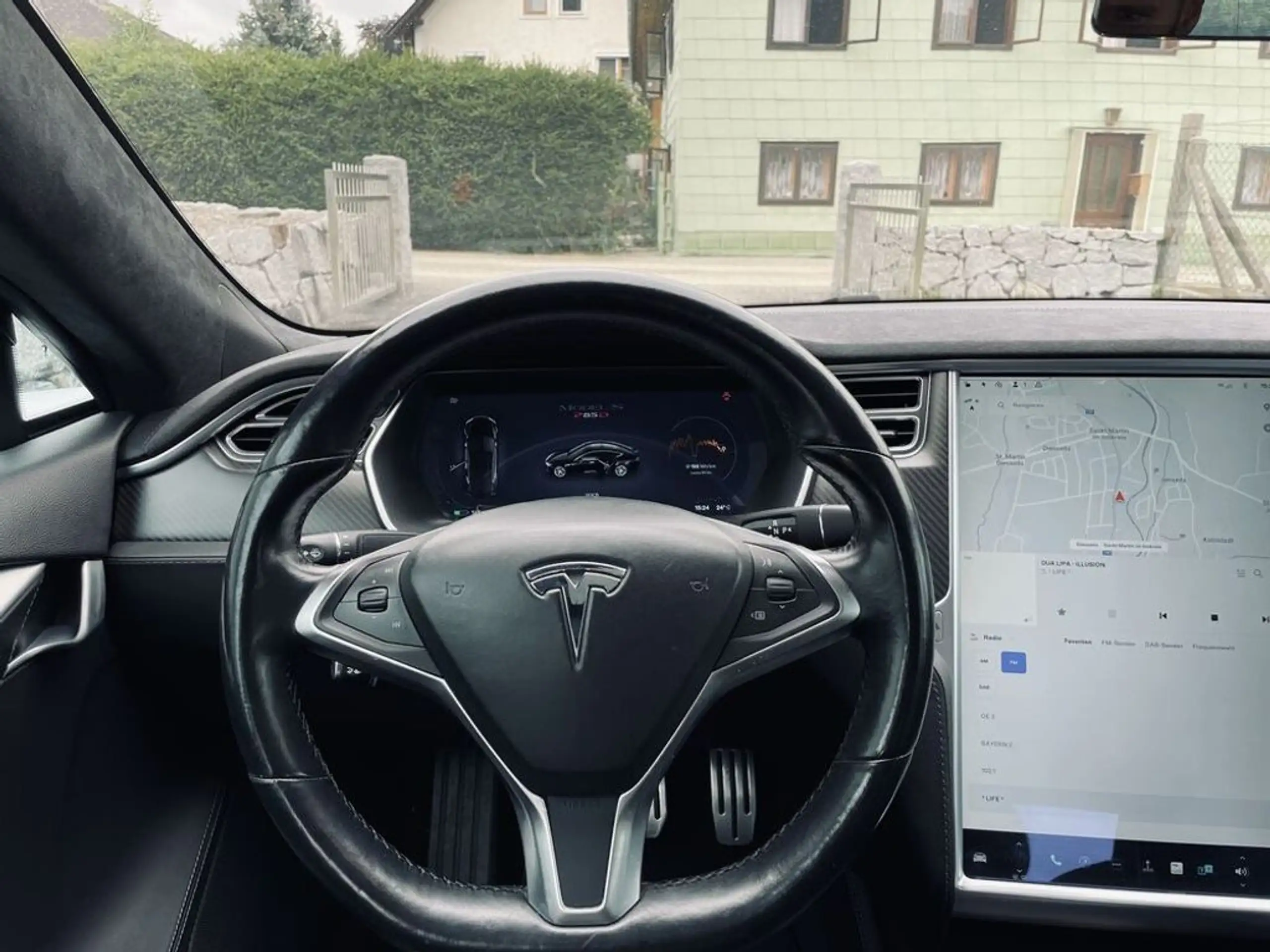 Tesla - Model S