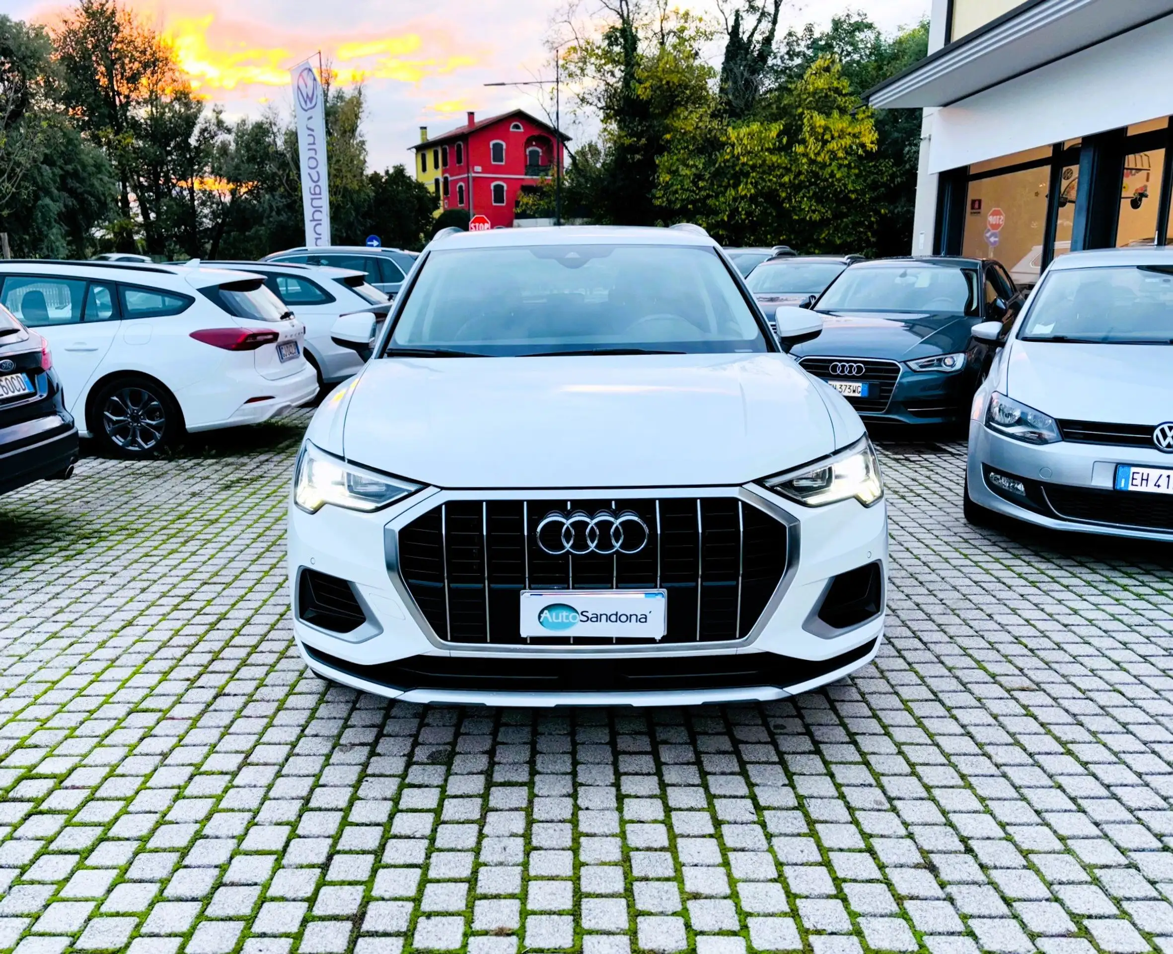 Audi - Q3