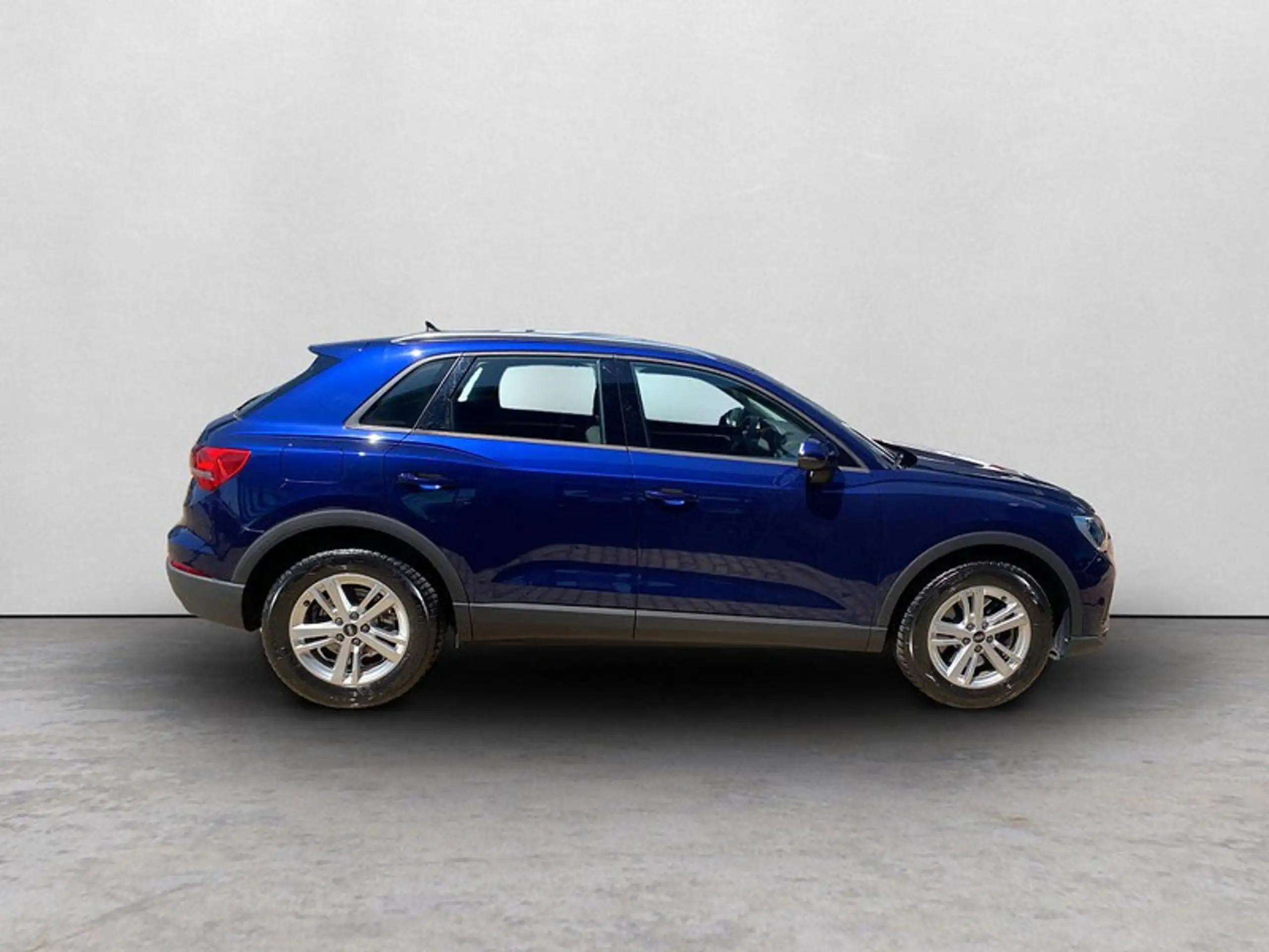 Audi - Q3