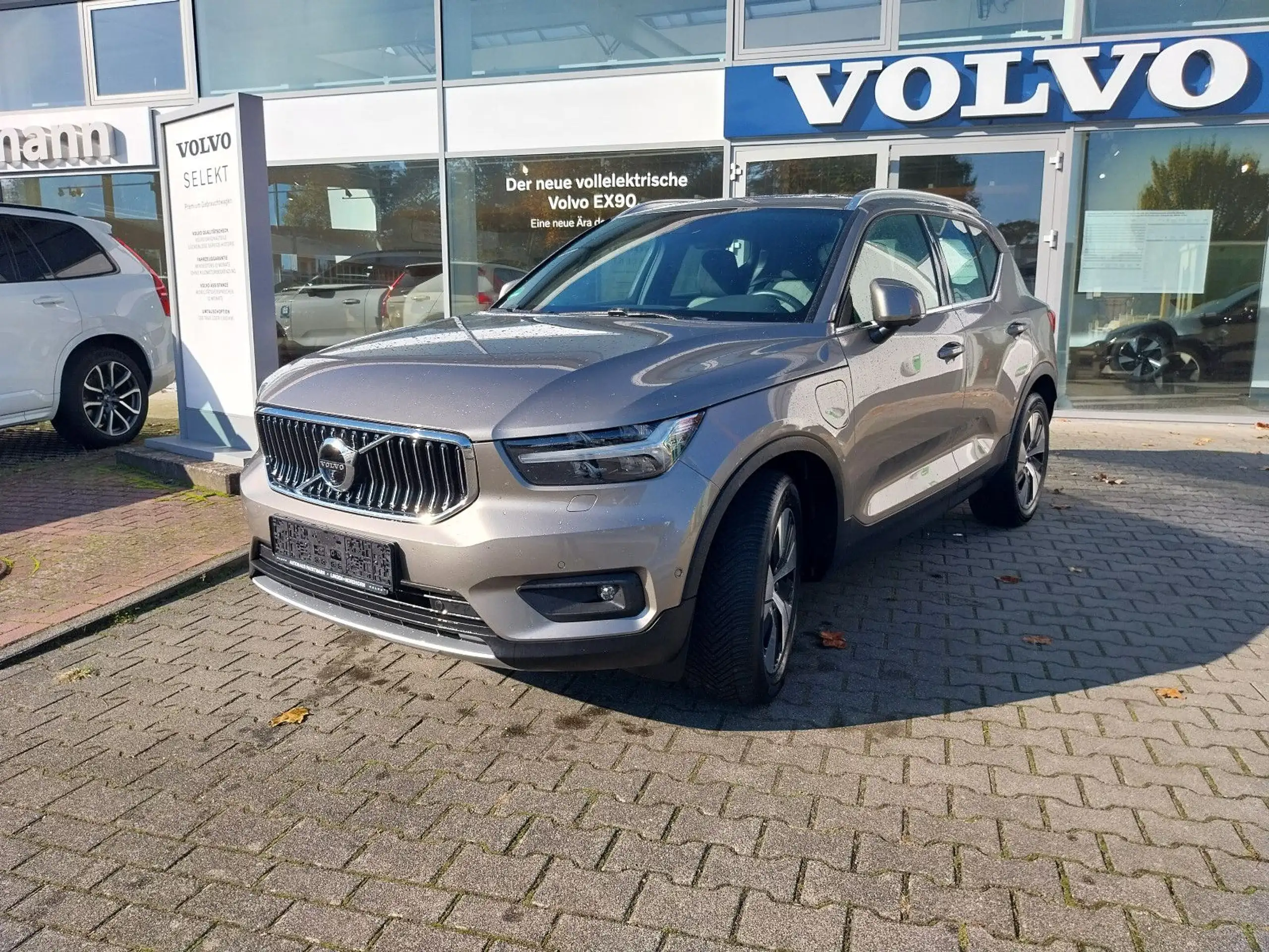 Volvo - XC40