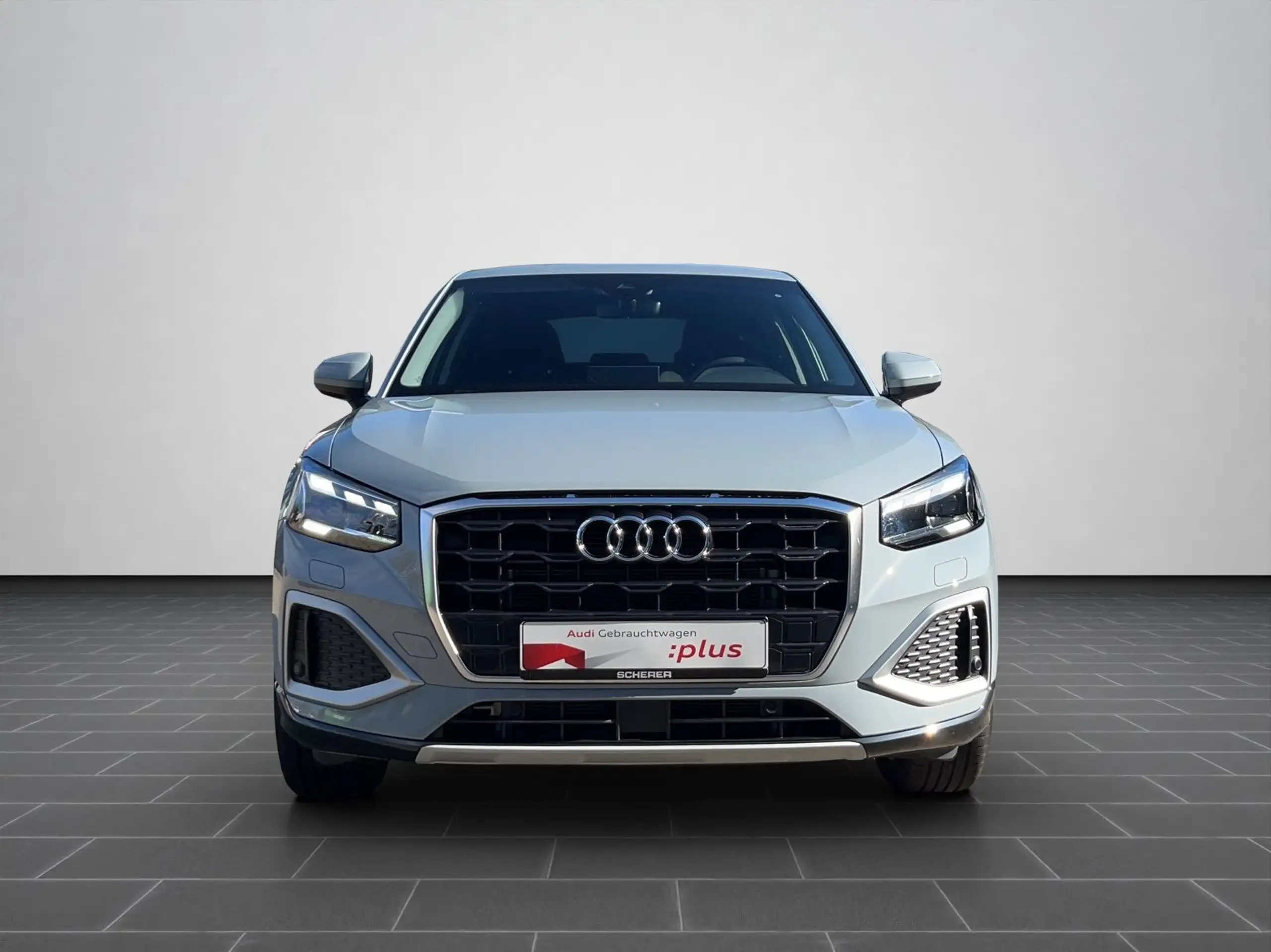 Audi - Q2