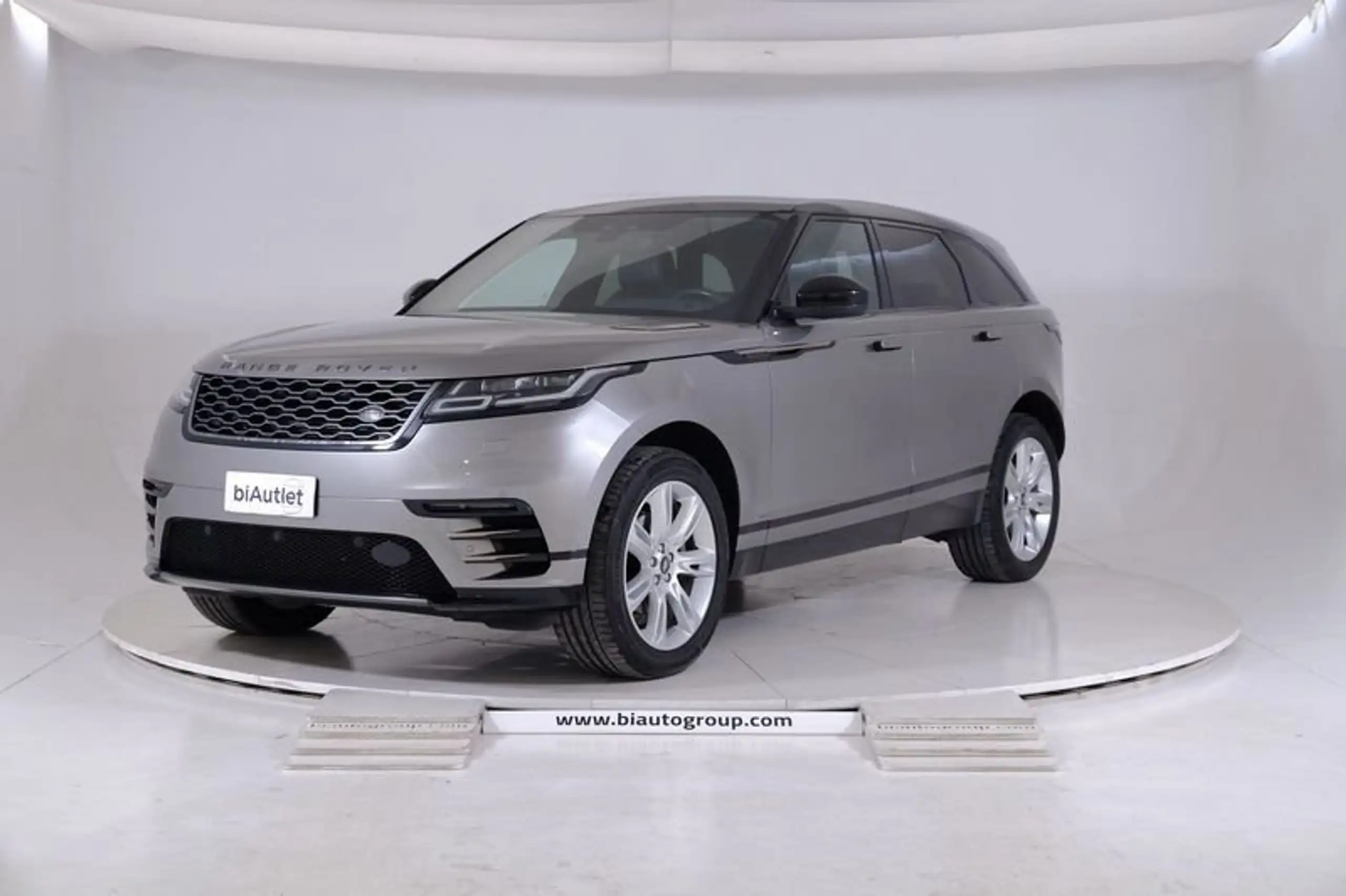 Land Rover - Range Rover Velar