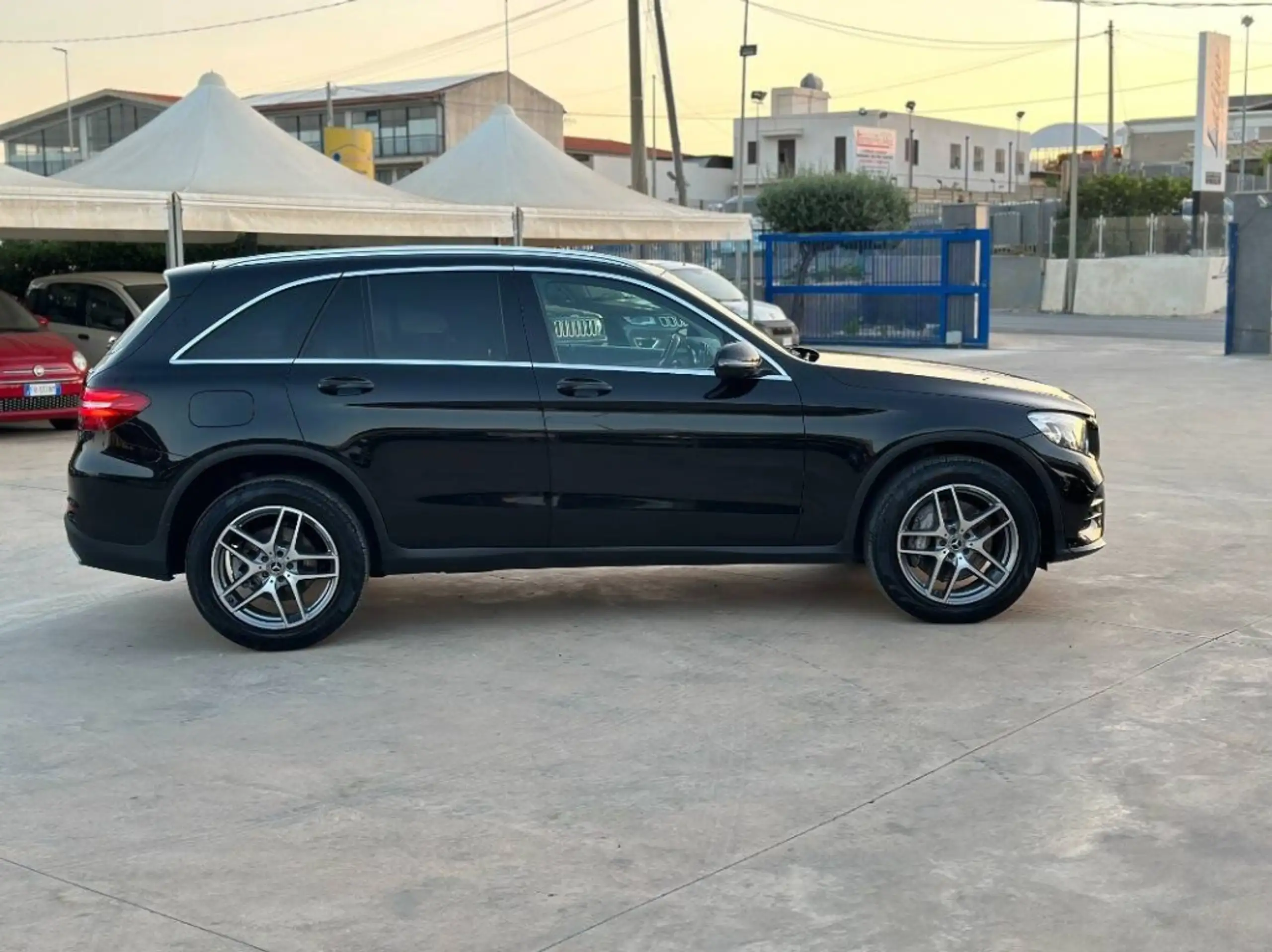 Mercedes-Benz - GLC 250