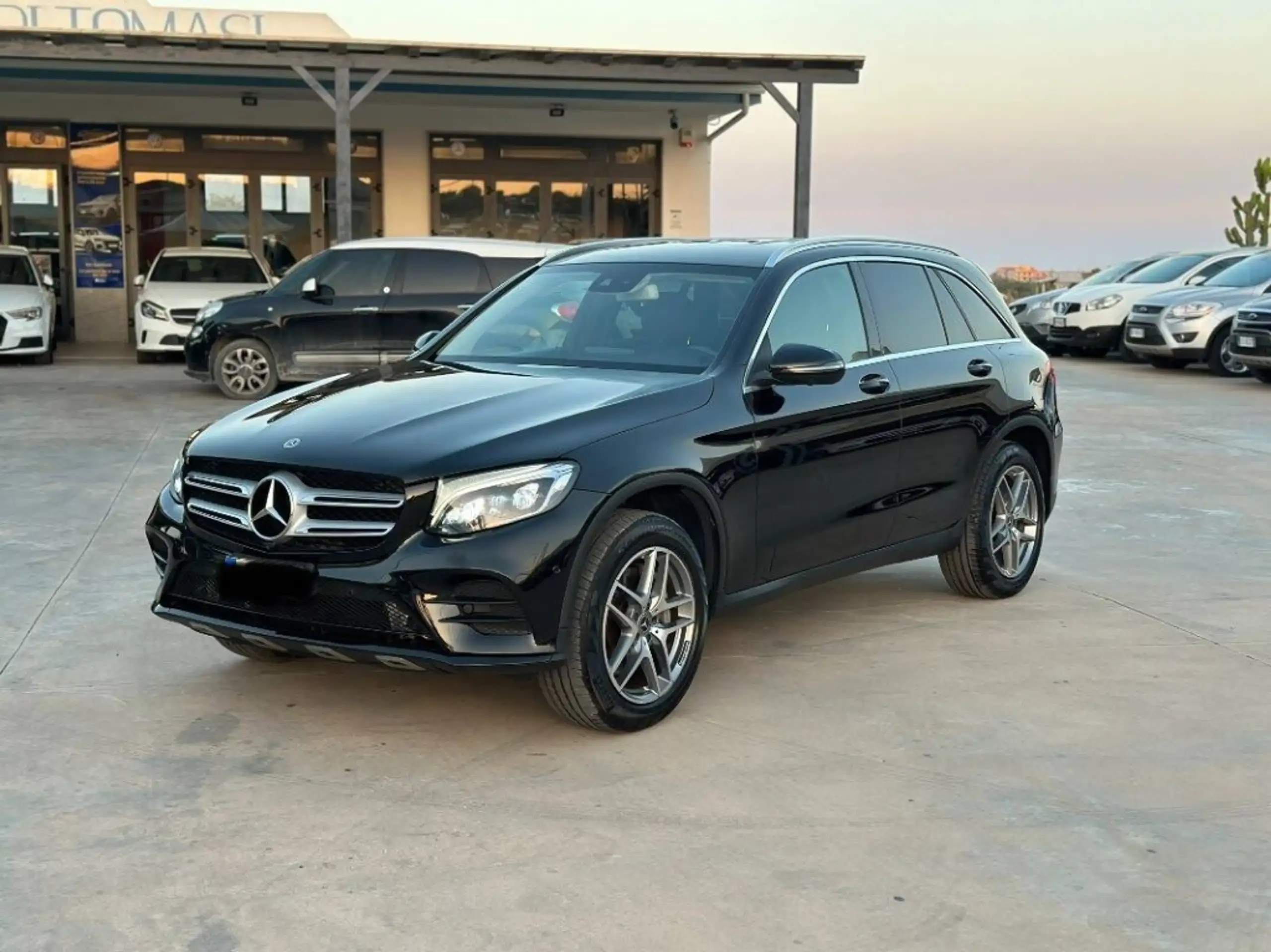 Mercedes-Benz - GLC 250