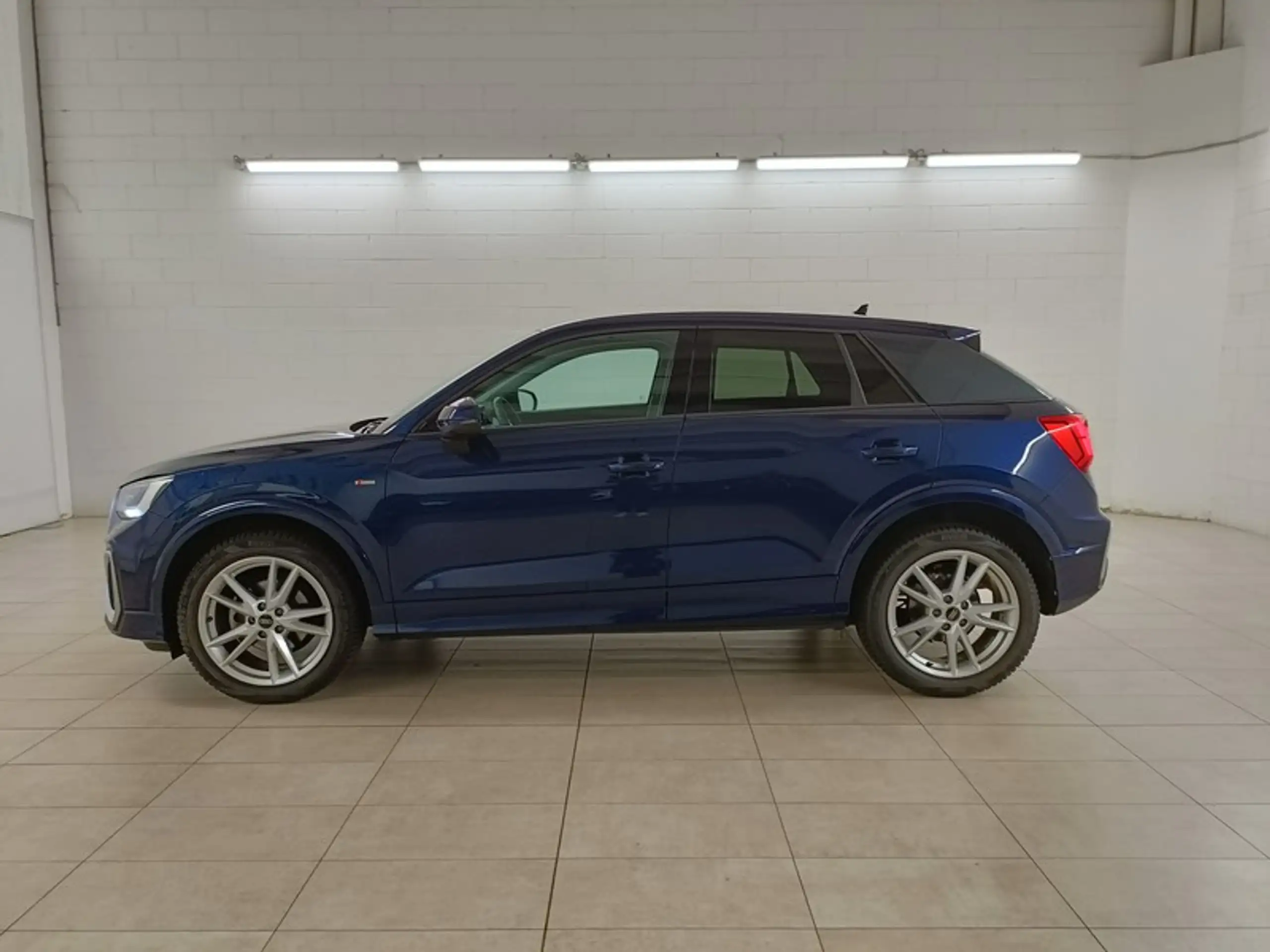 Audi - Q2