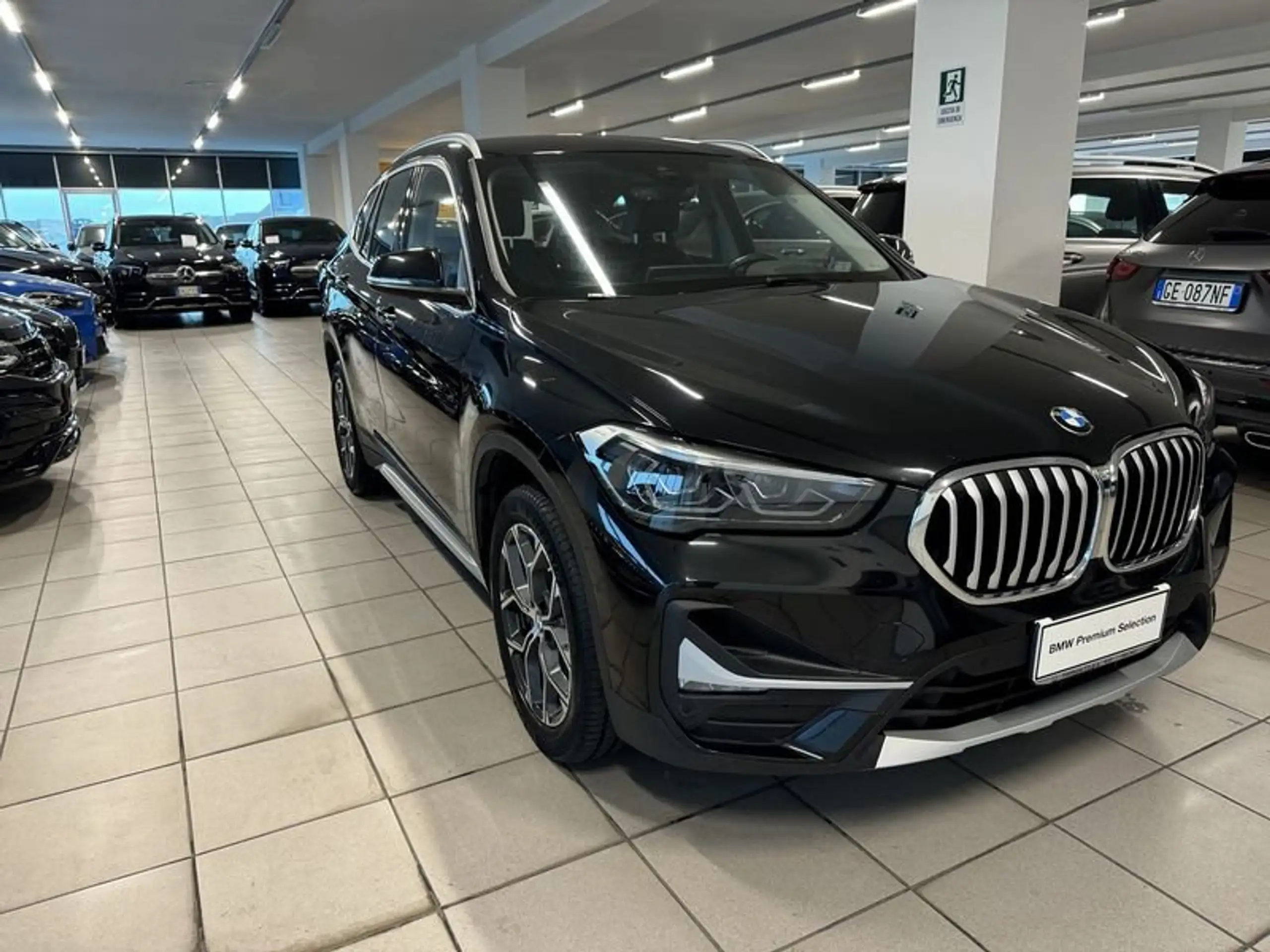 BMW - X1