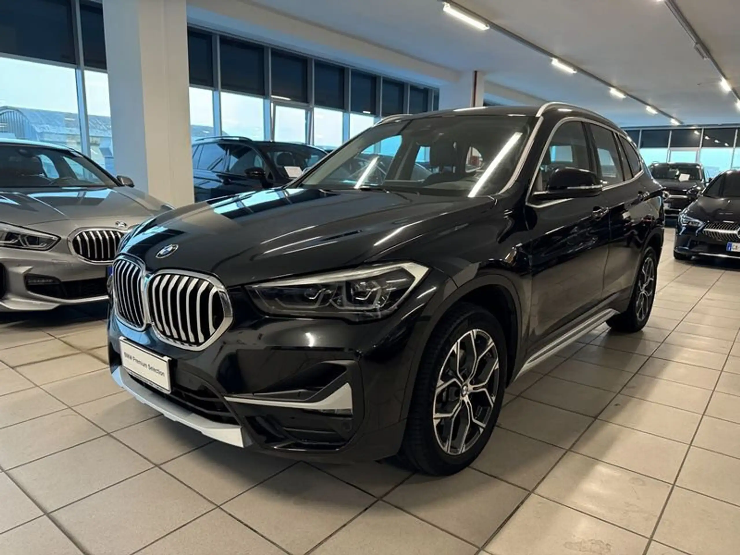 BMW - X1