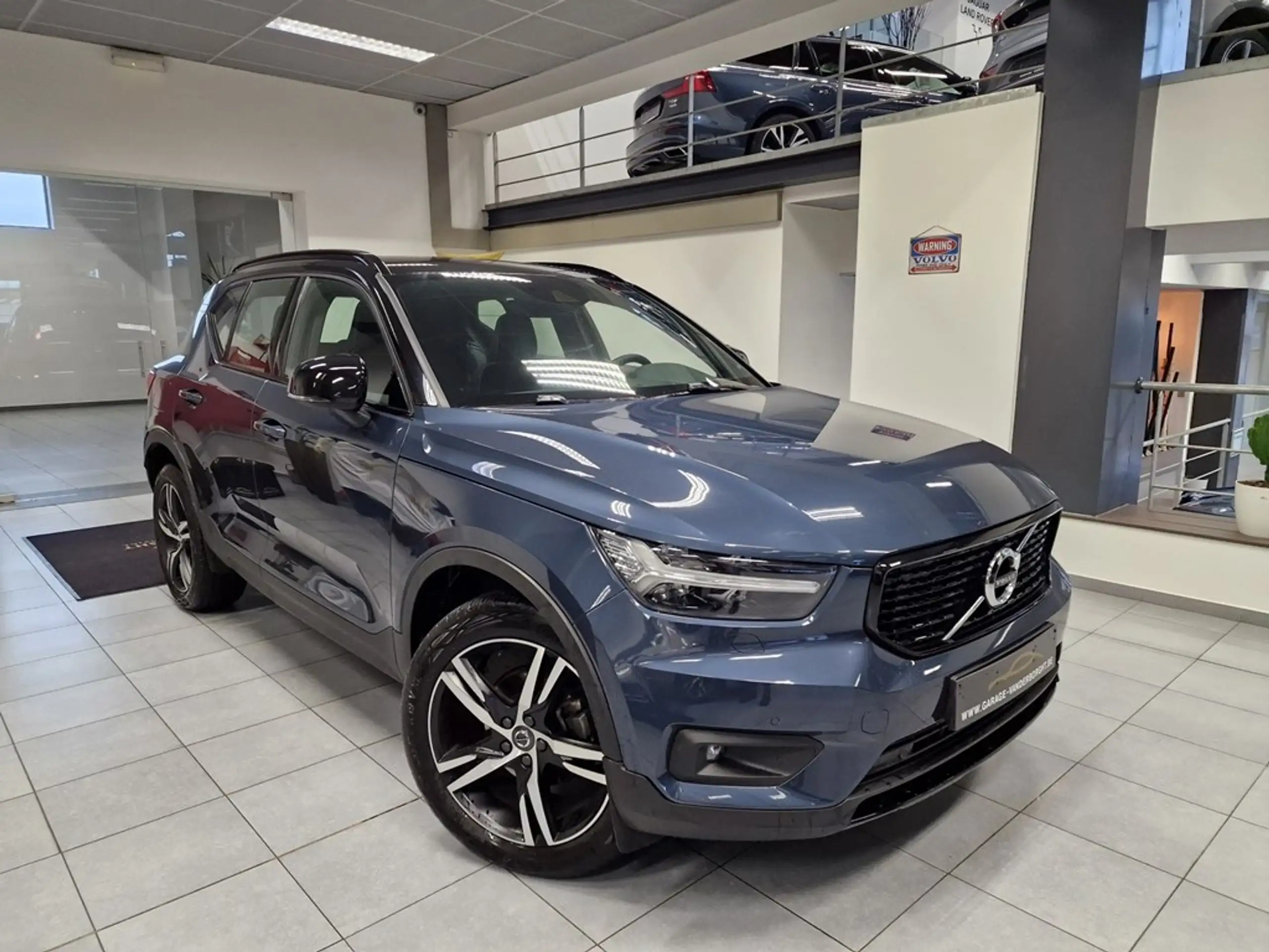 Volvo - XC40