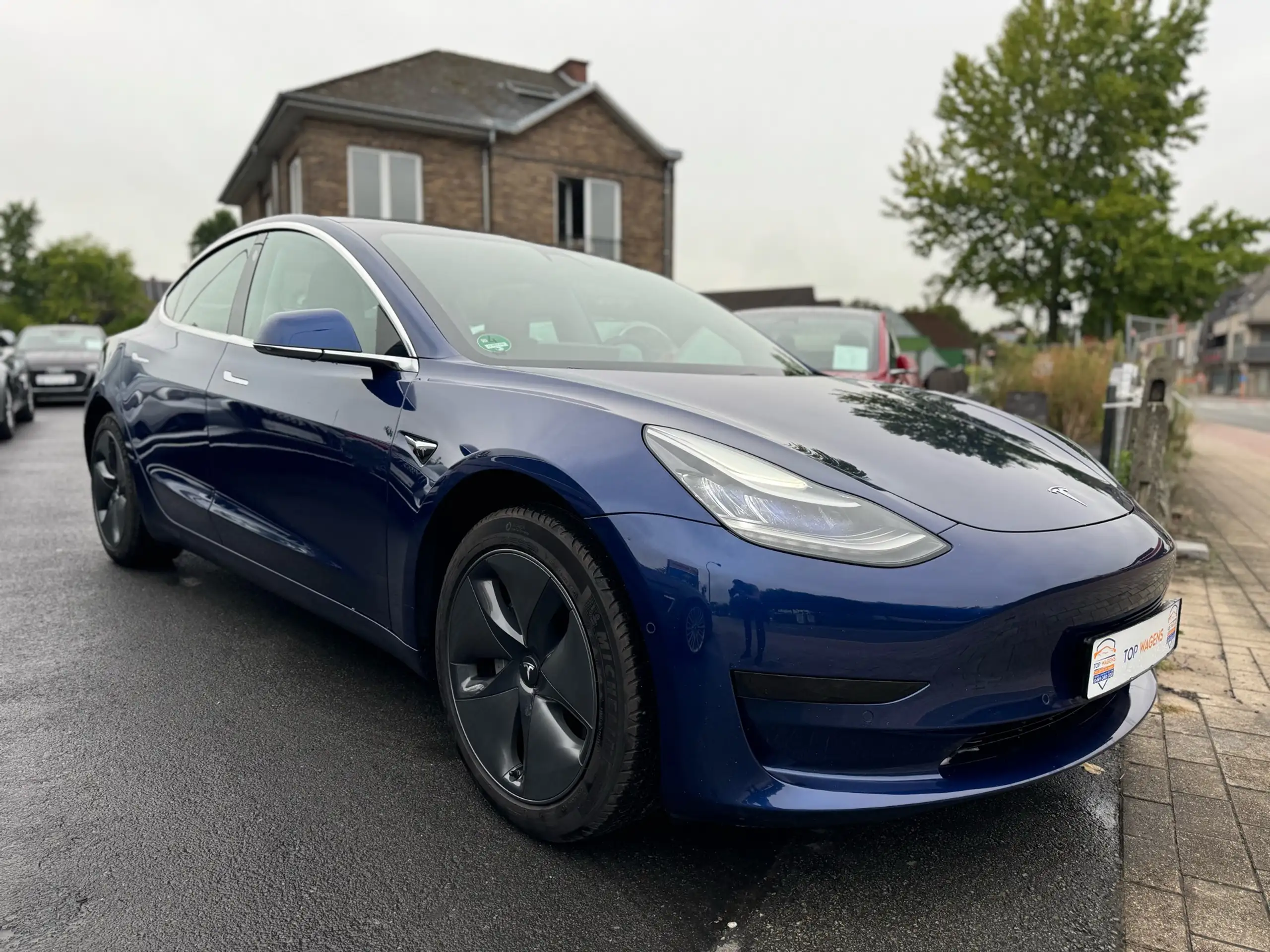 Tesla - Model 3