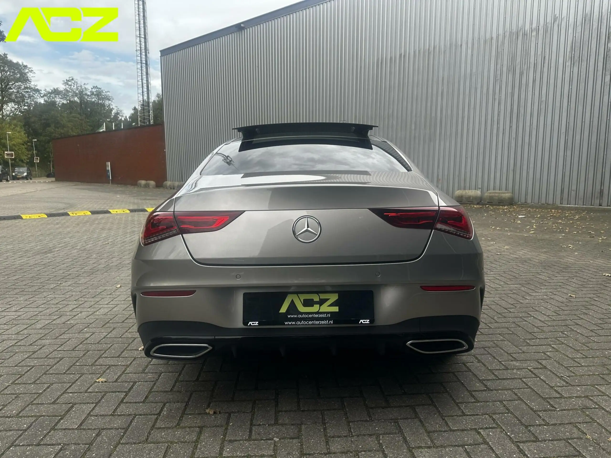 Mercedes-Benz - CLA 220