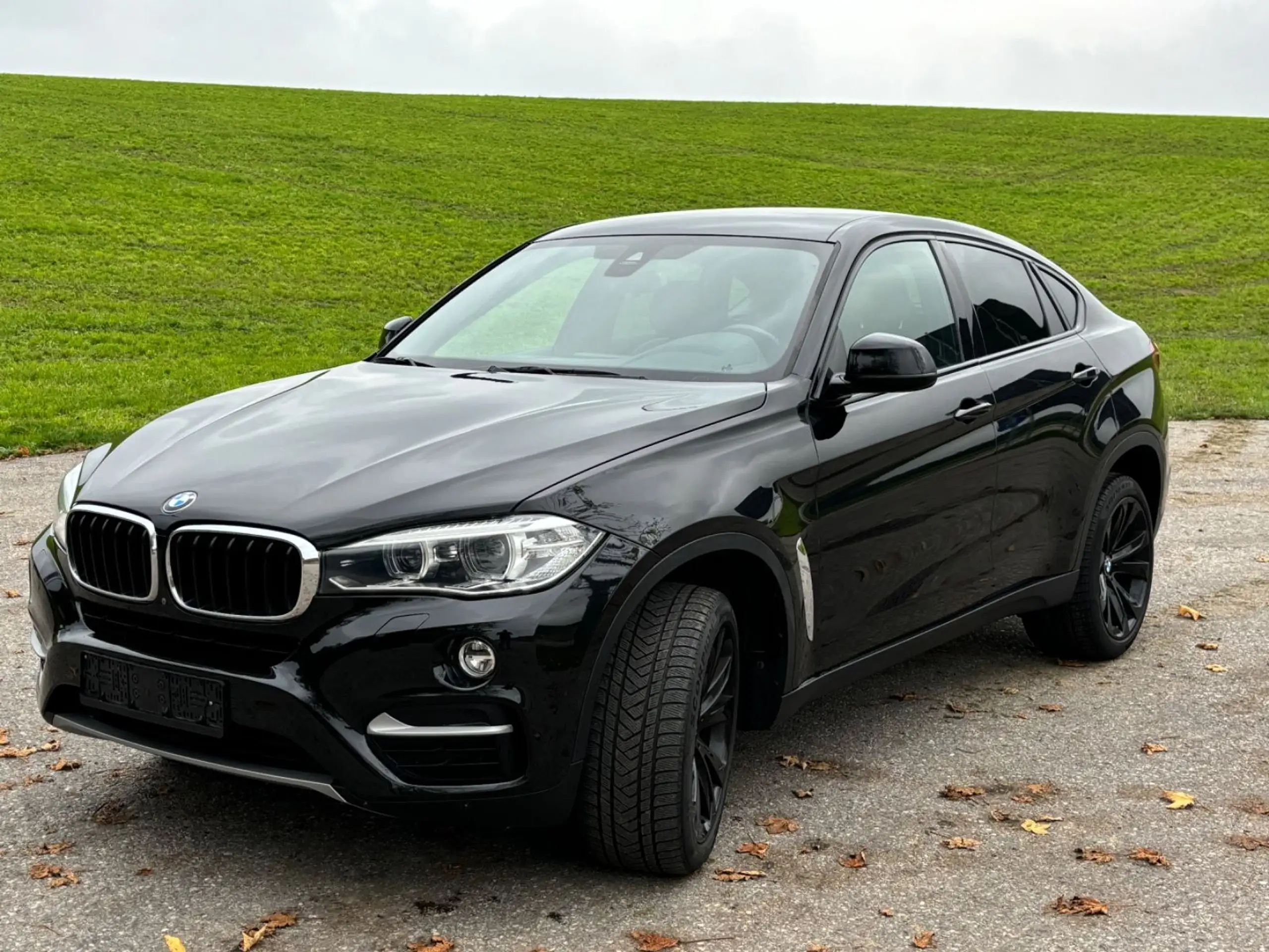 BMW - X6