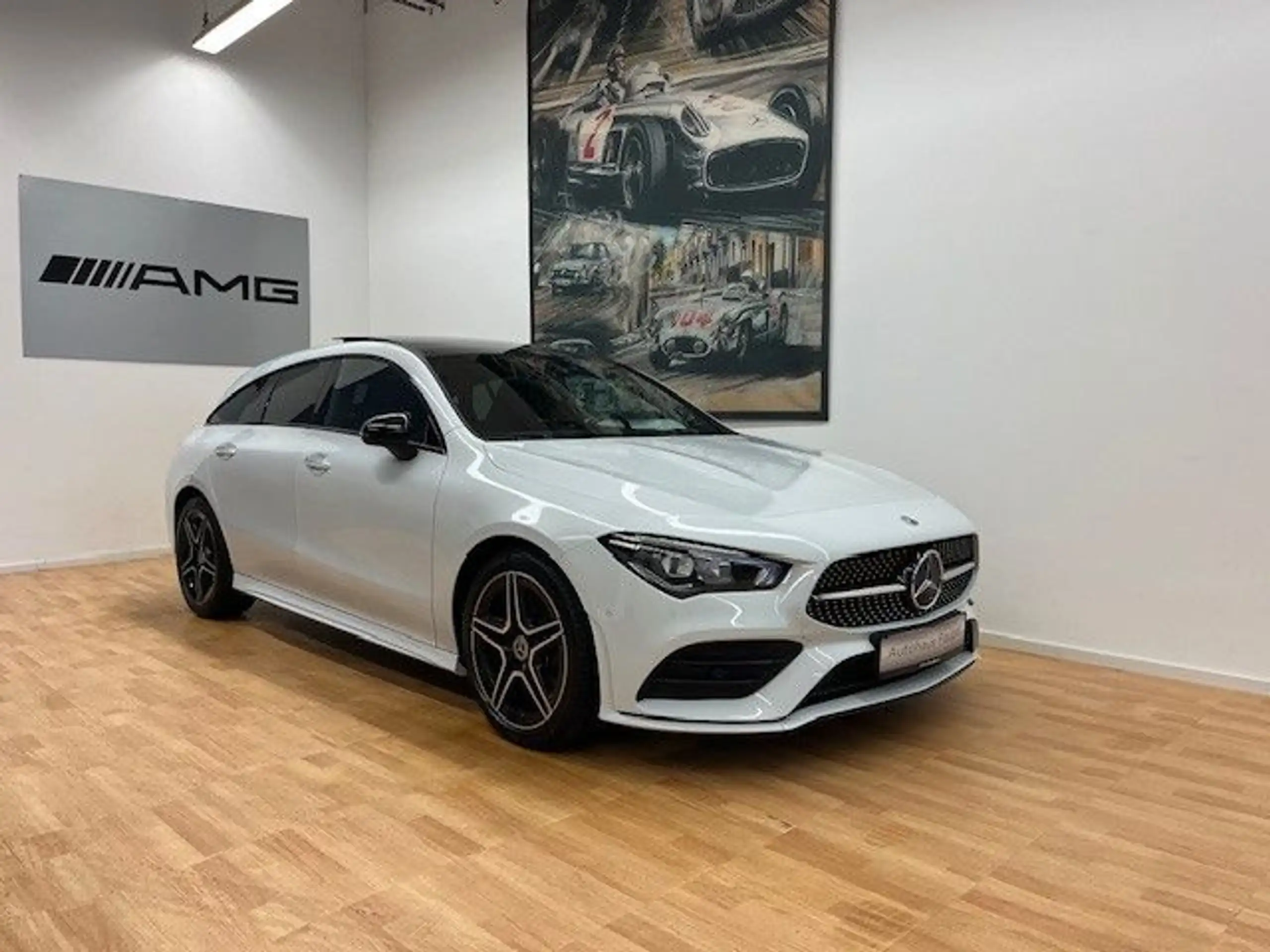 Mercedes-Benz - CLA 220