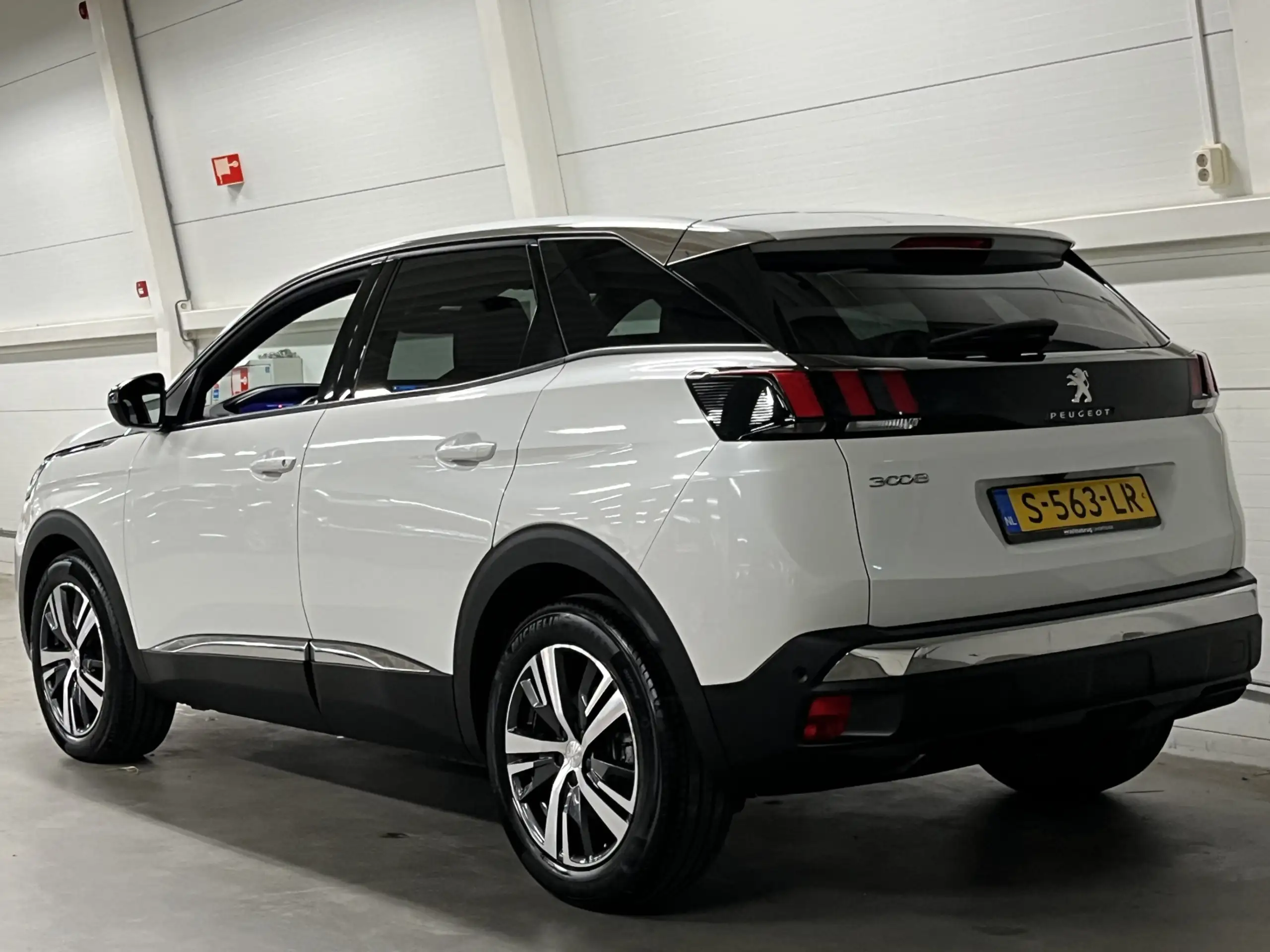 Peugeot - 3008