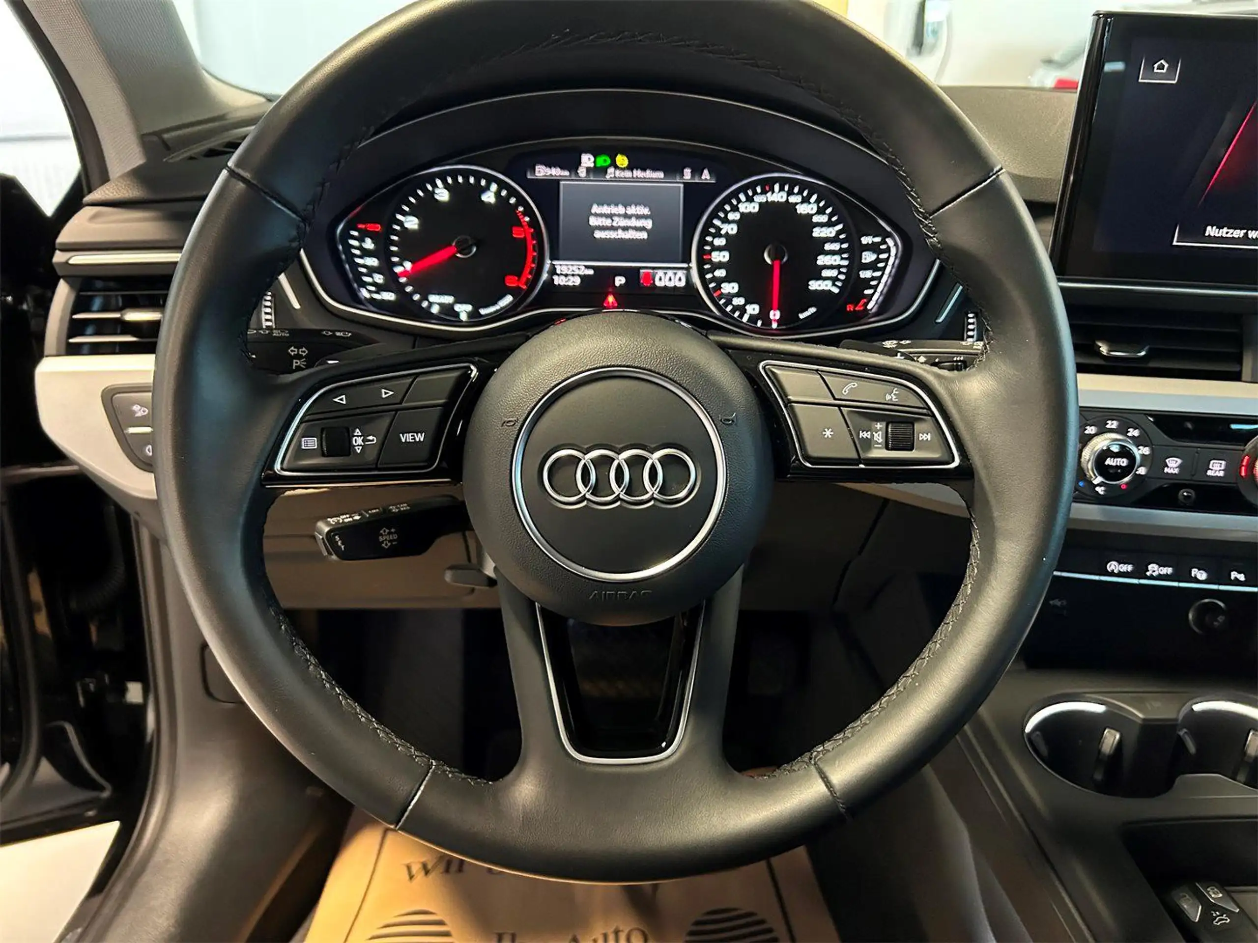 Audi - A4