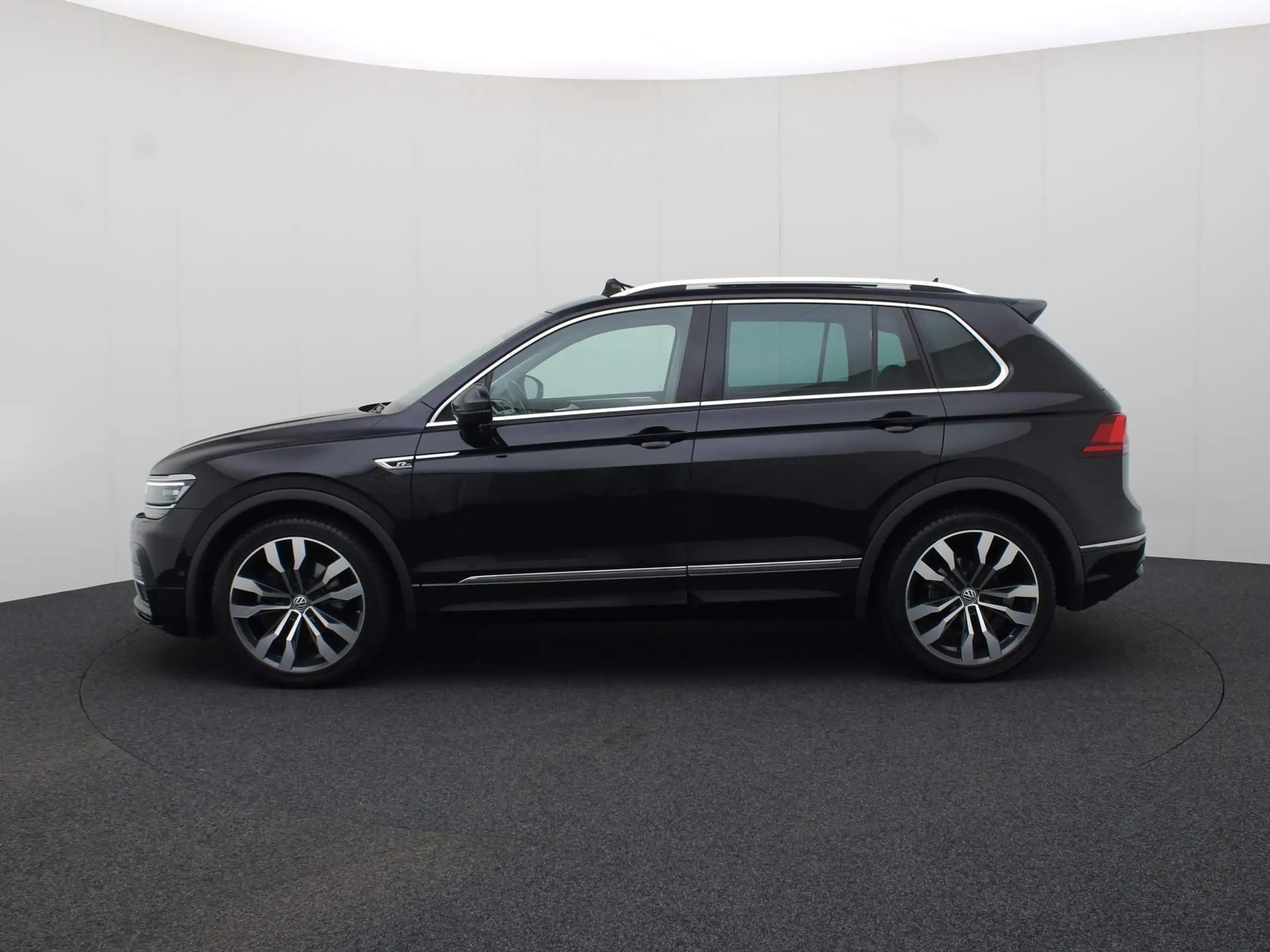 Volkswagen - Tiguan