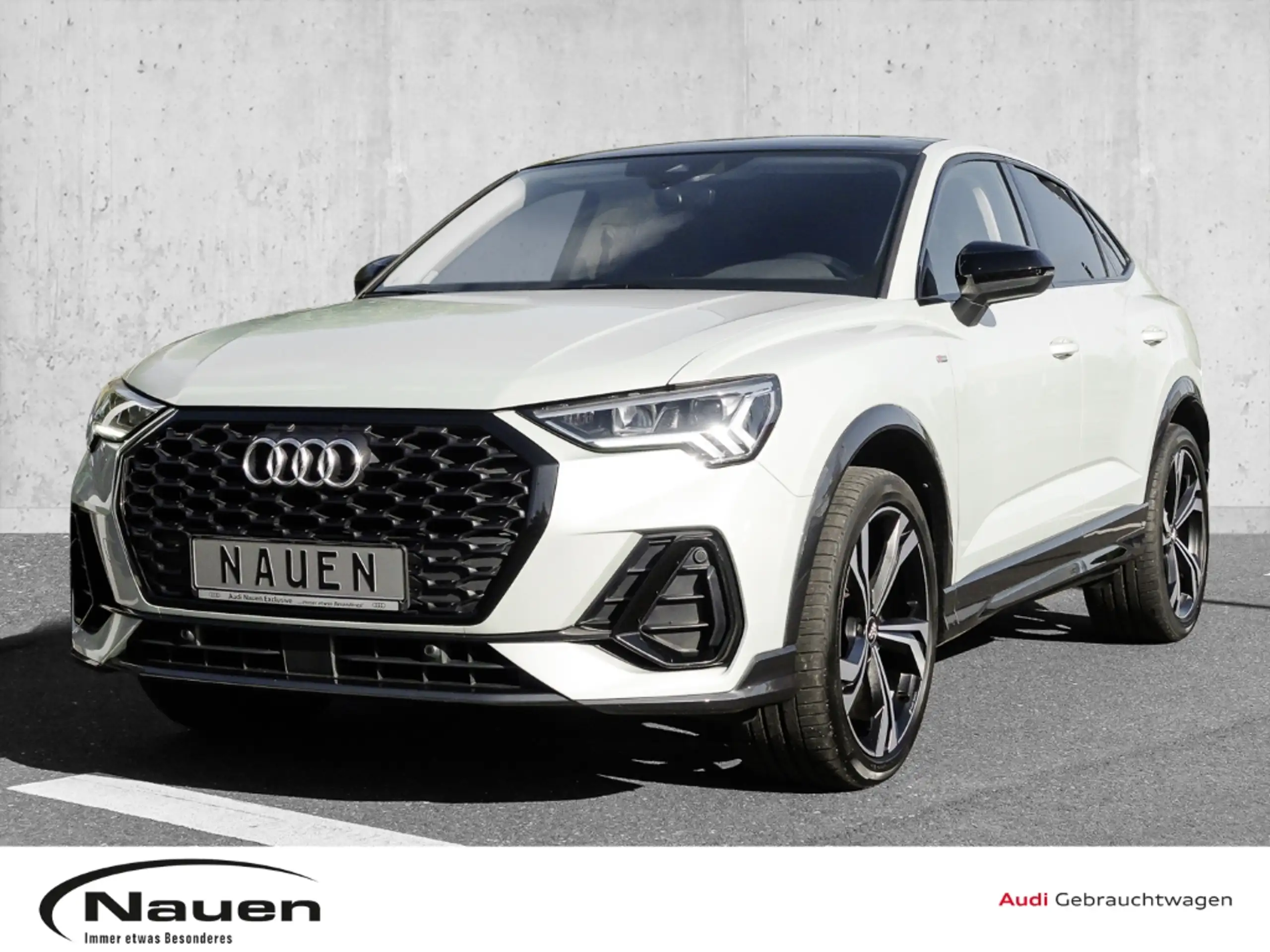 Audi - Q3