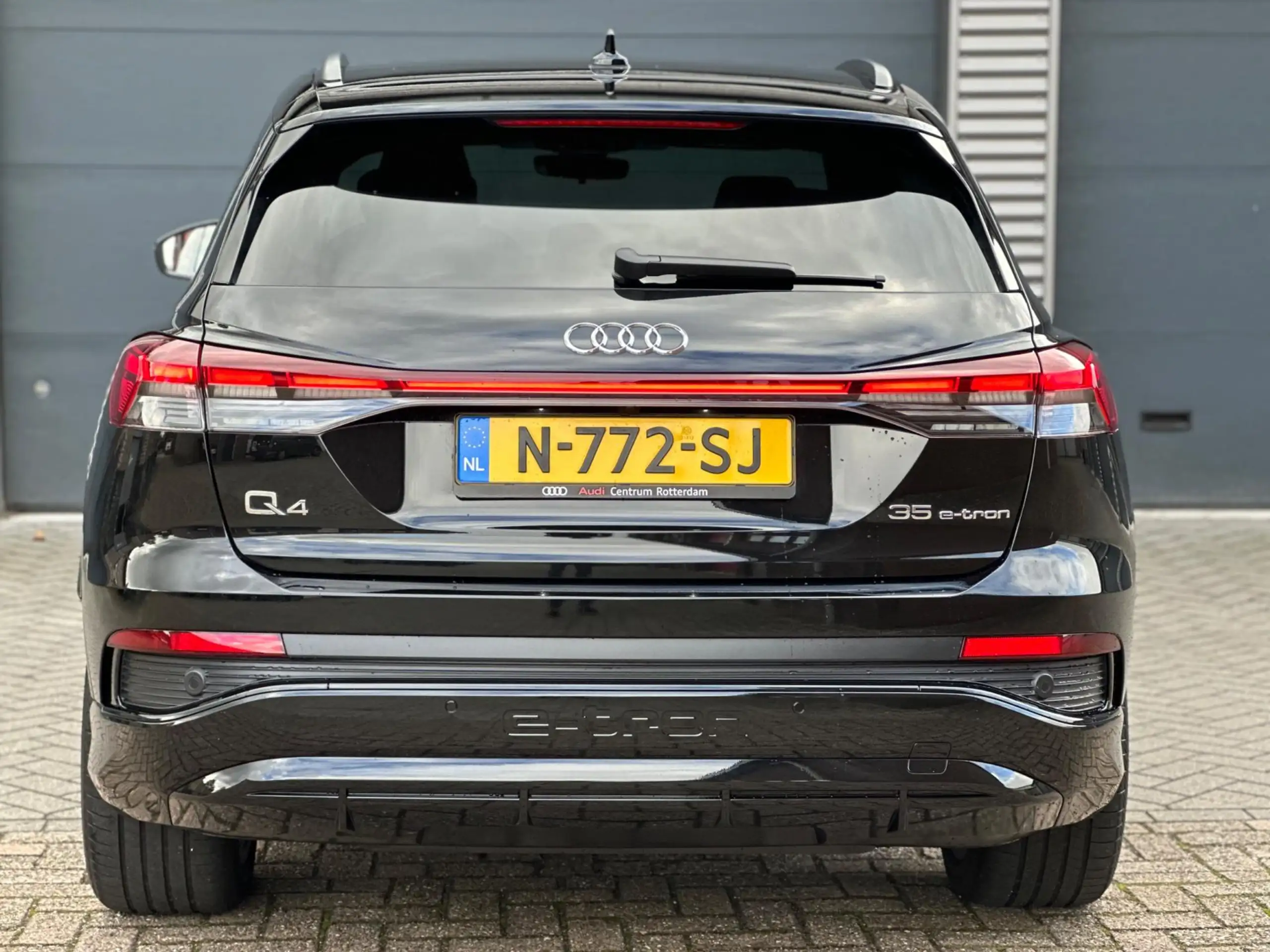 Audi - Q4 e-tron