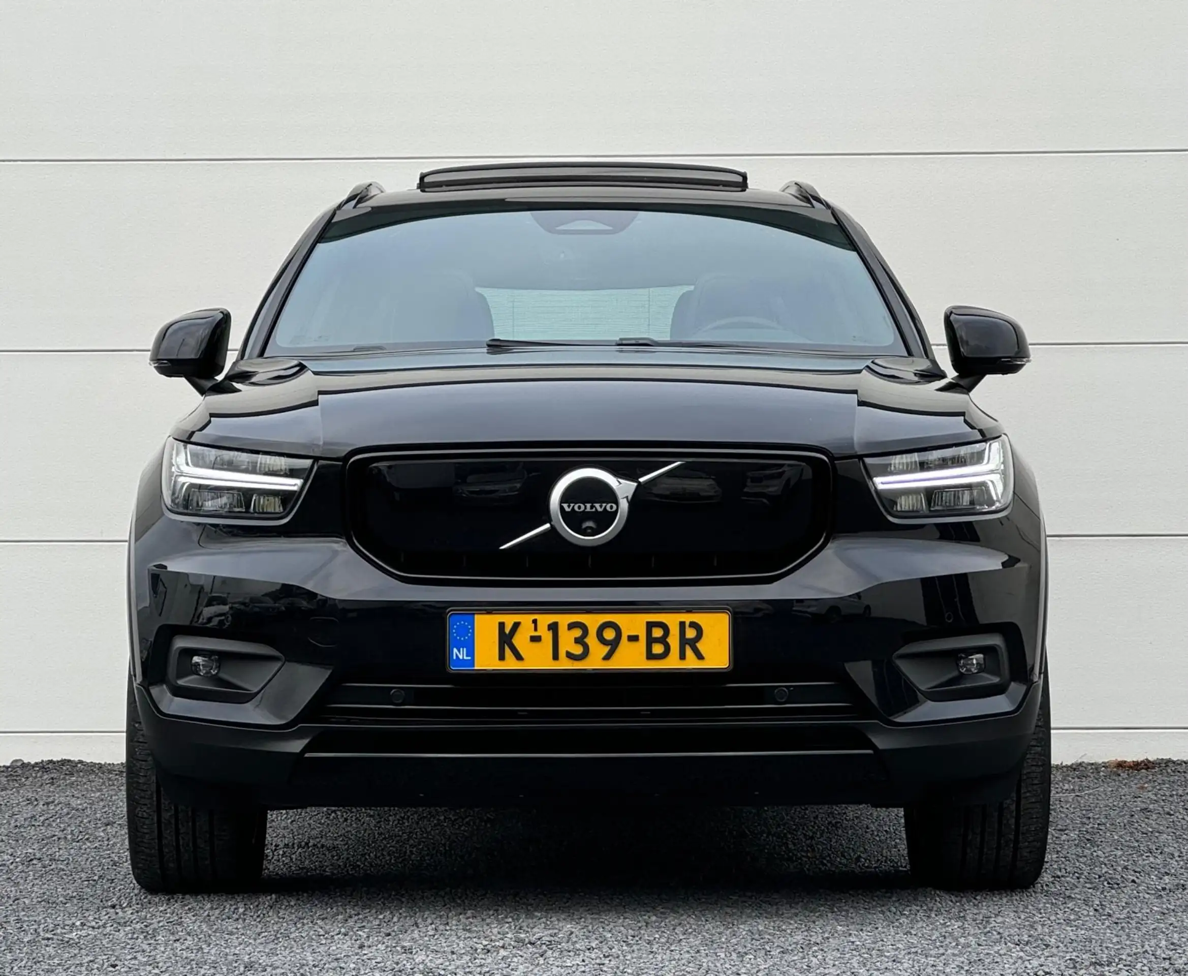 Volvo - XC40