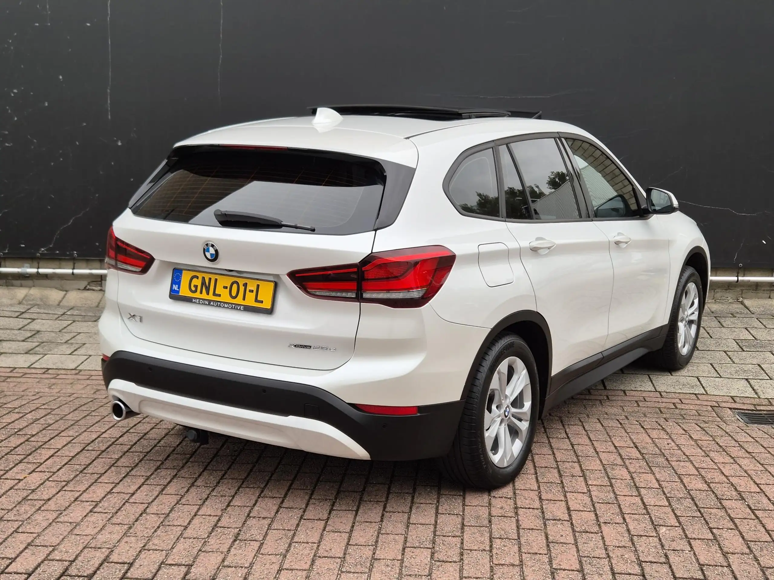 BMW - X1