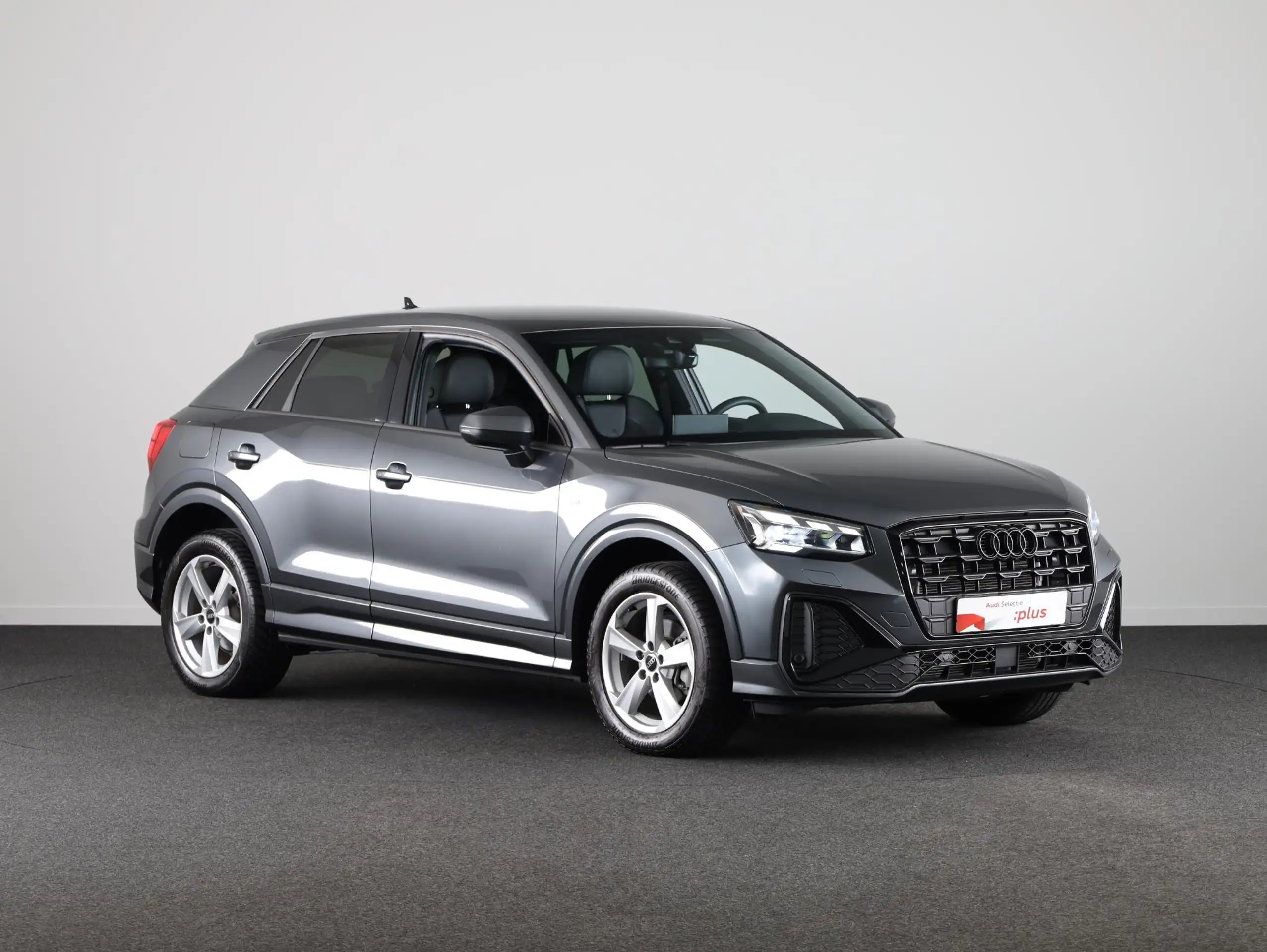 Audi - Q2