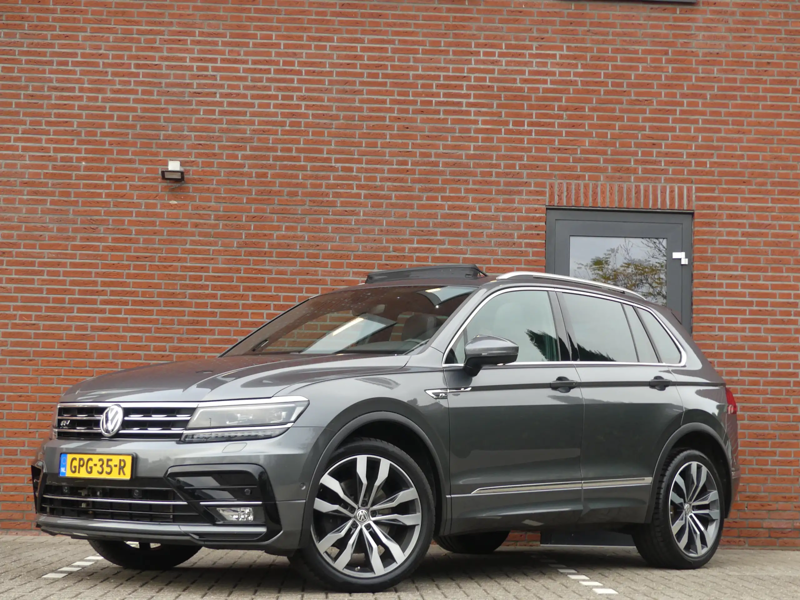 Volkswagen - Tiguan