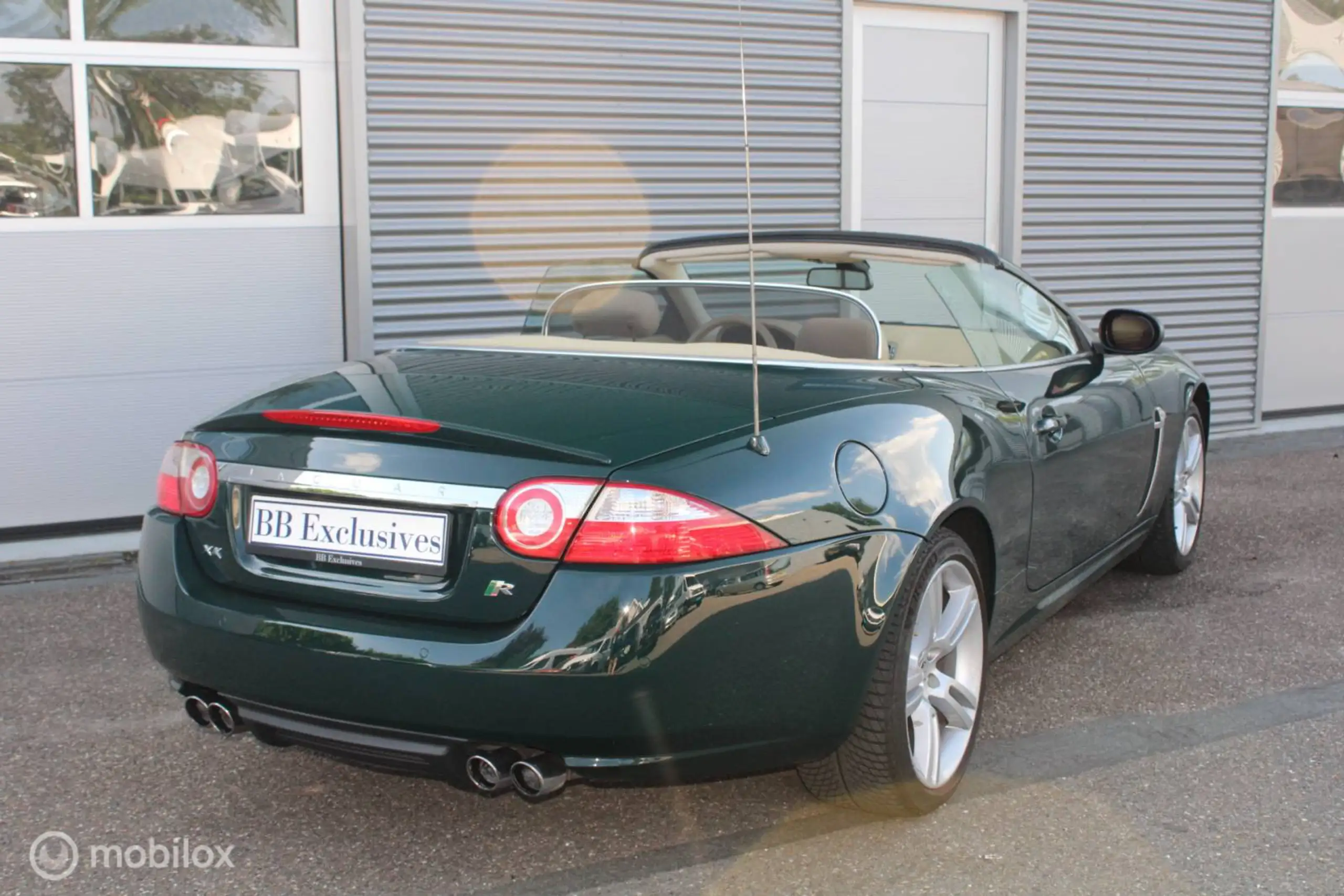 Jaguar - XKR