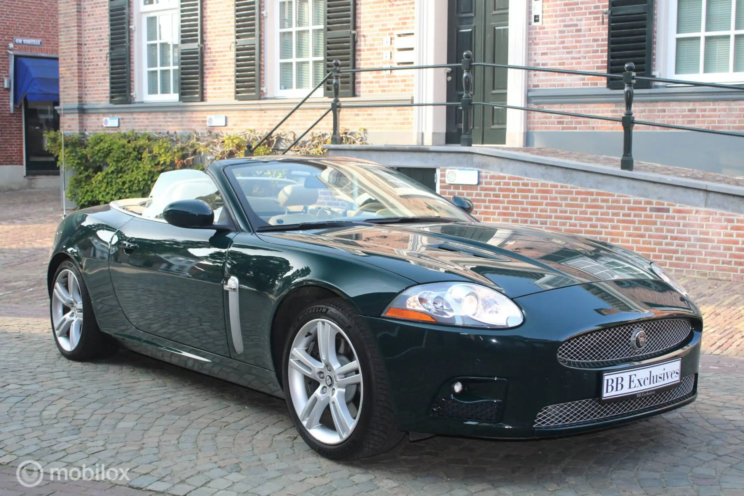 Jaguar - XKR