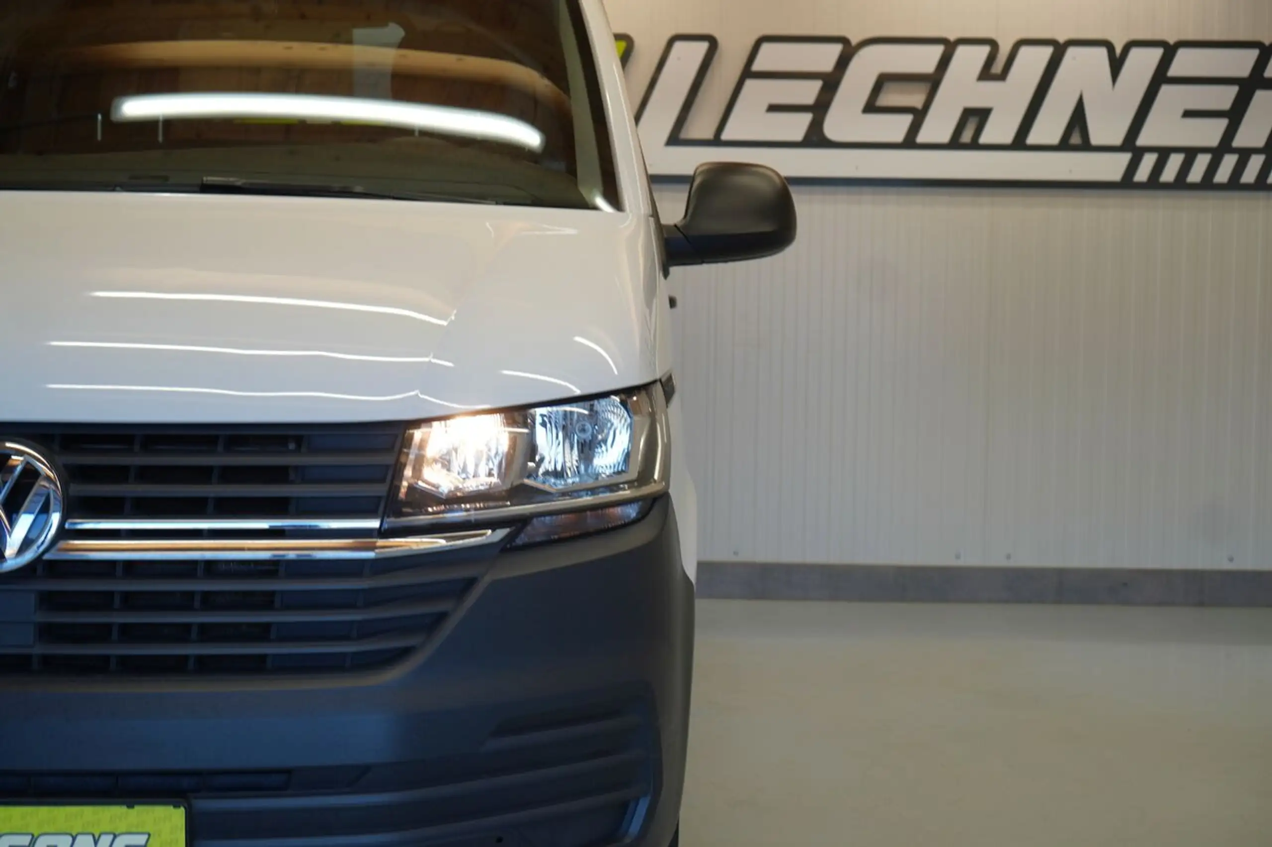 Volkswagen - T6.1 Transporter