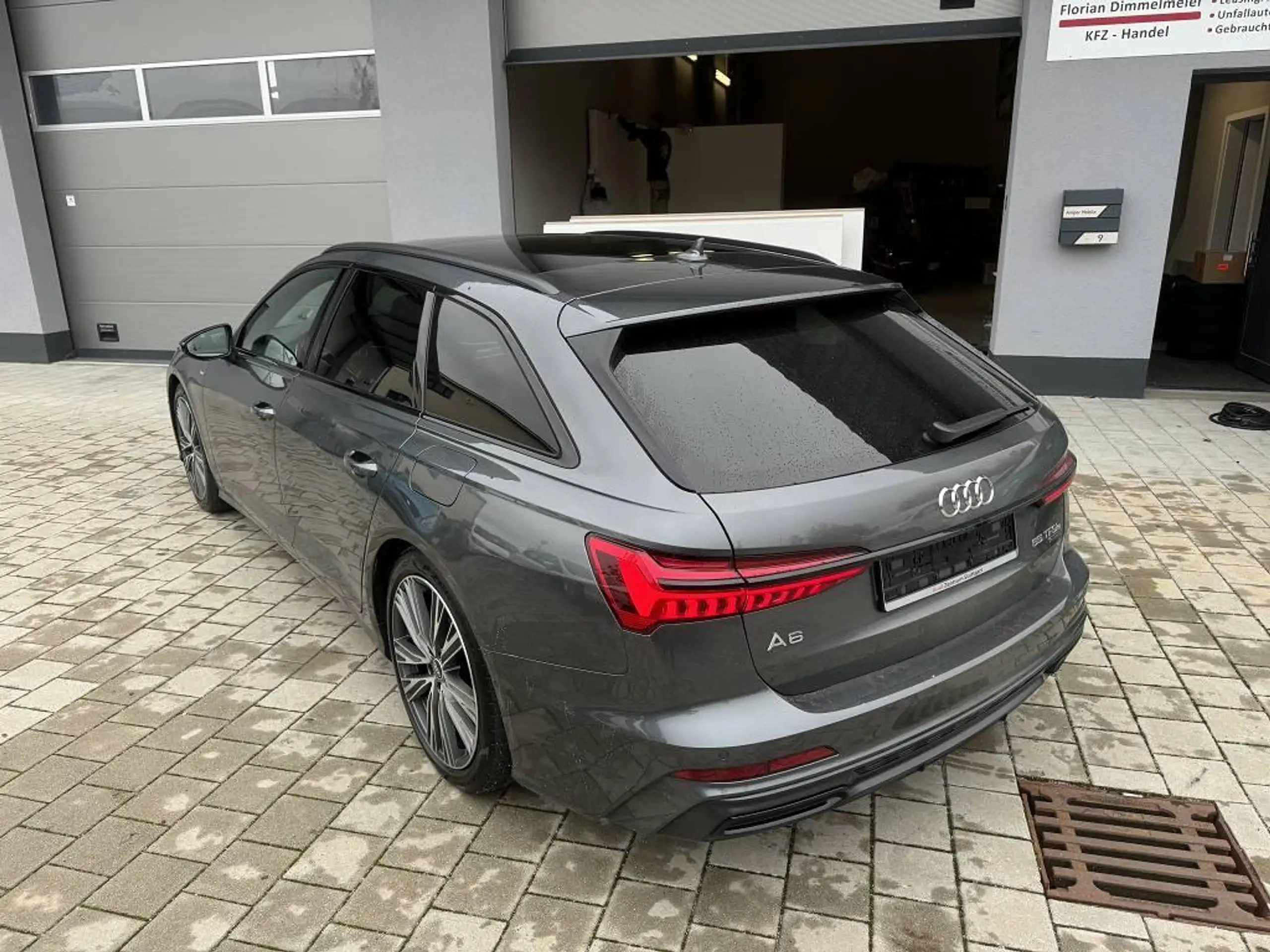 Audi - A6