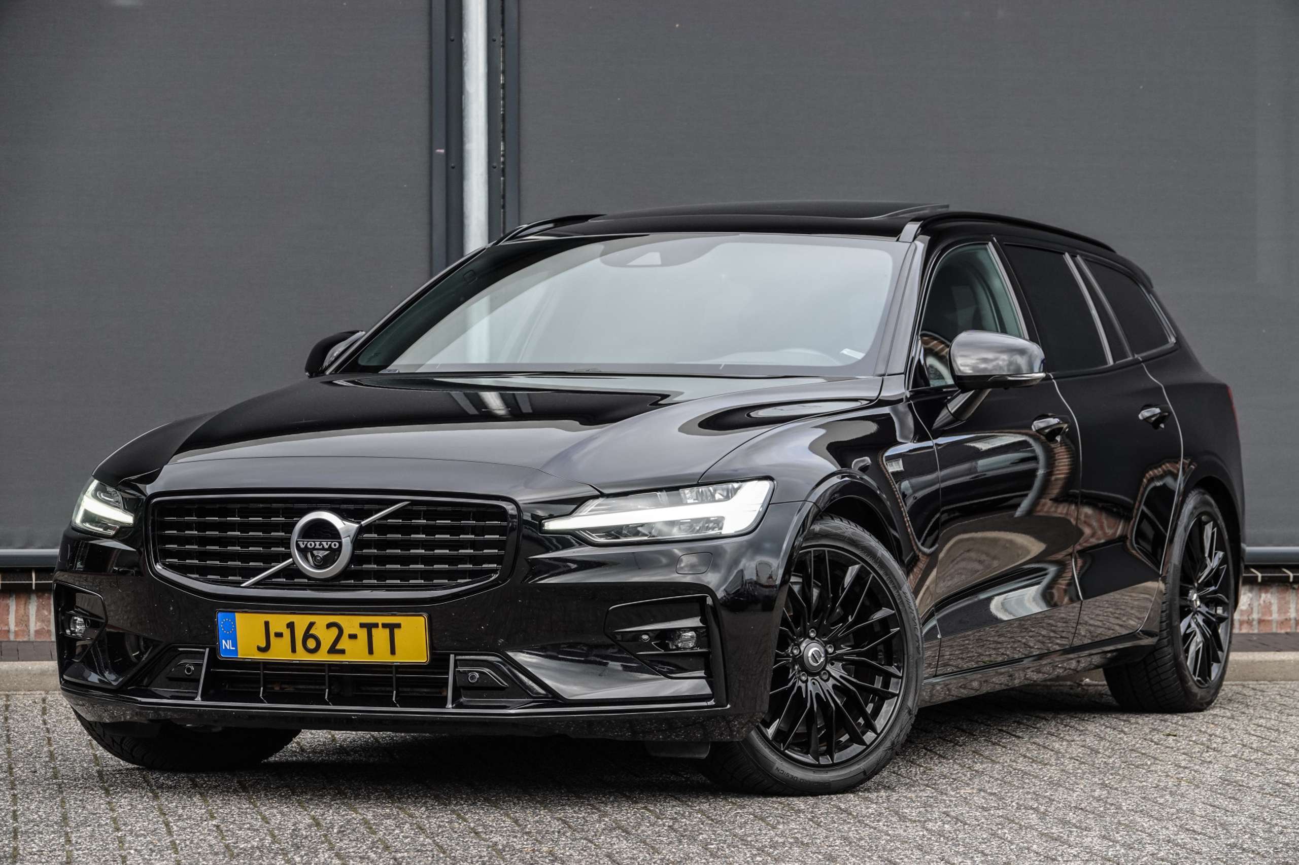 Volvo - V60