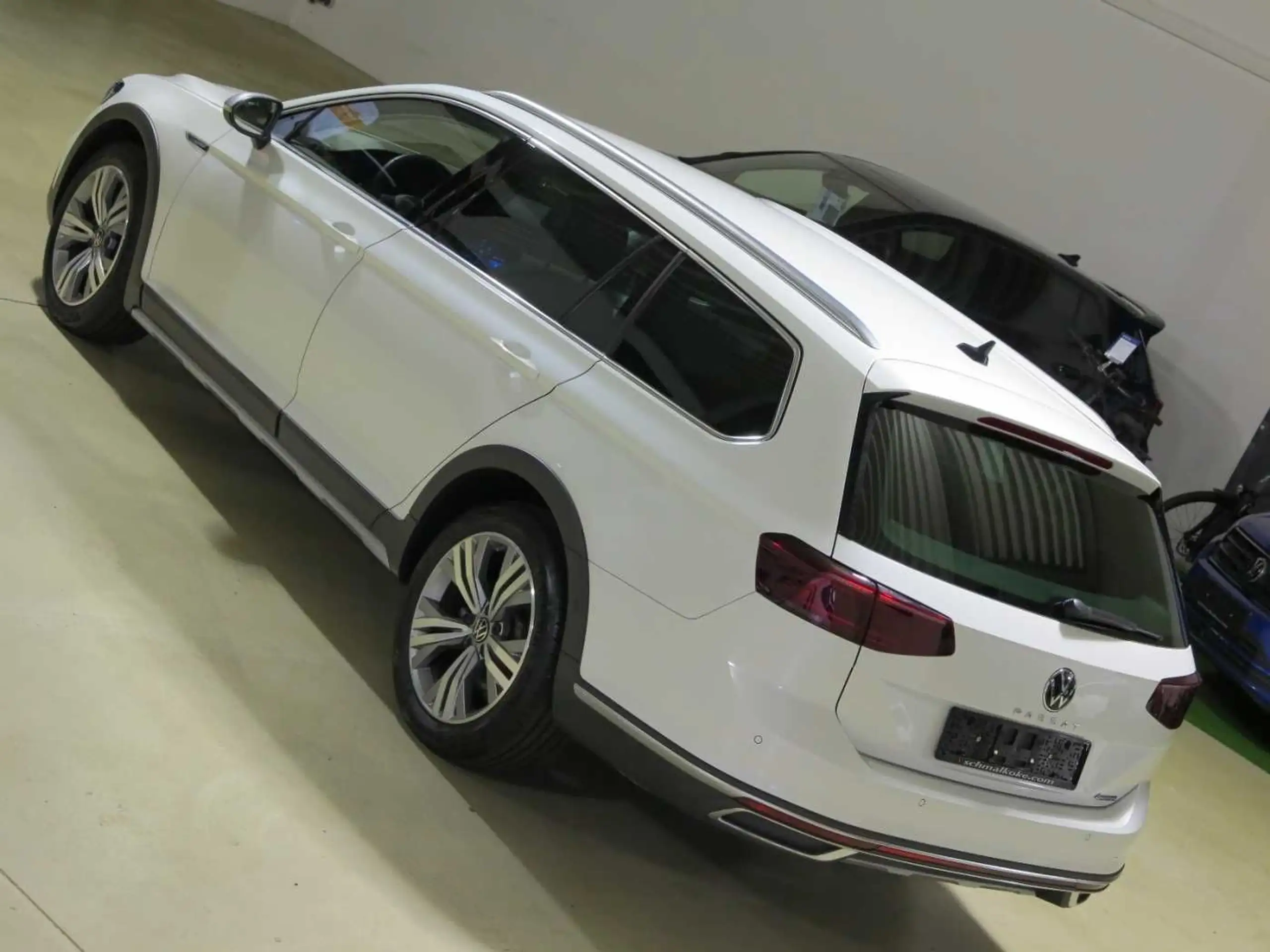 Volkswagen - Passat Alltrack