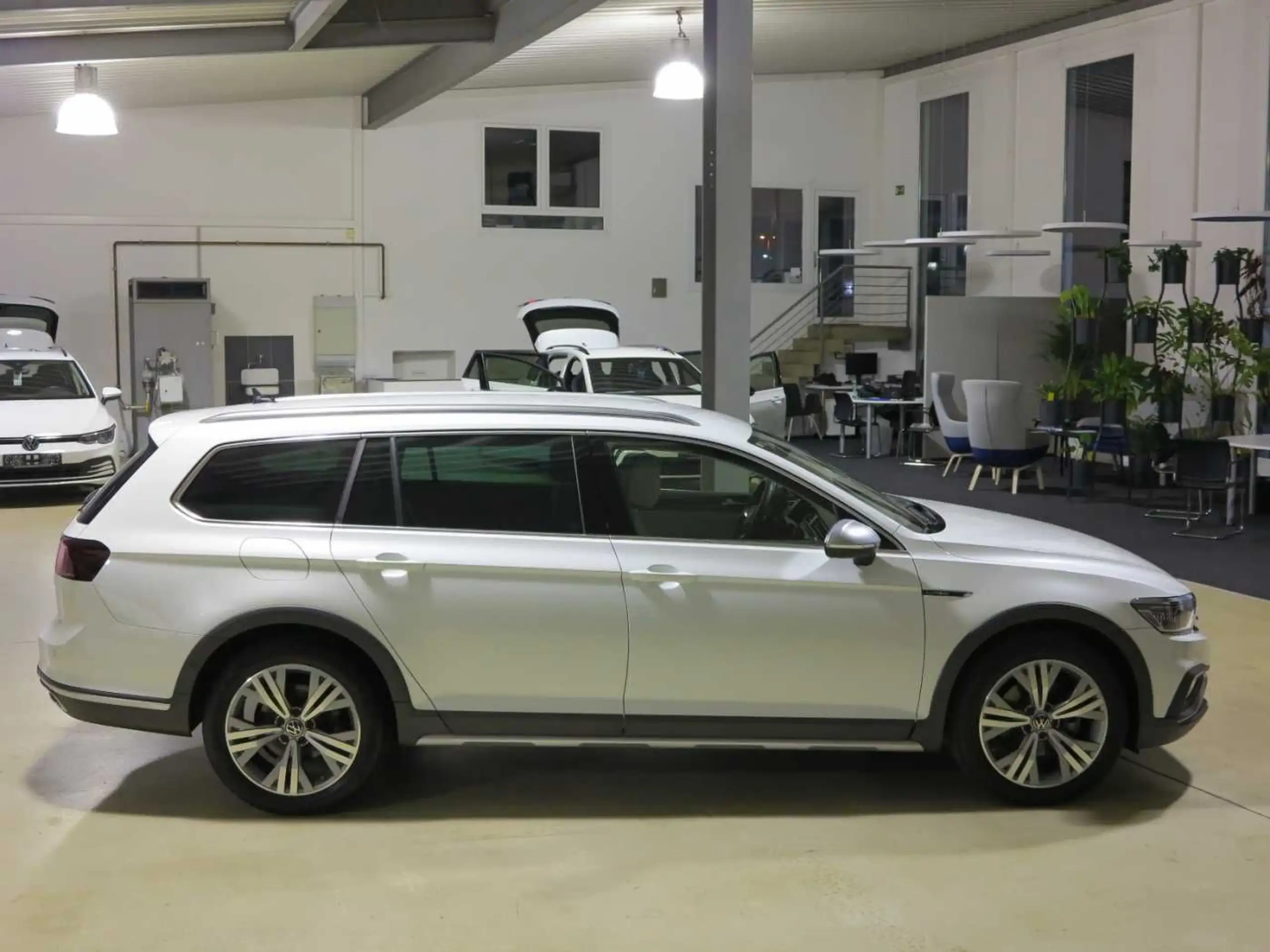 Volkswagen - Passat Alltrack