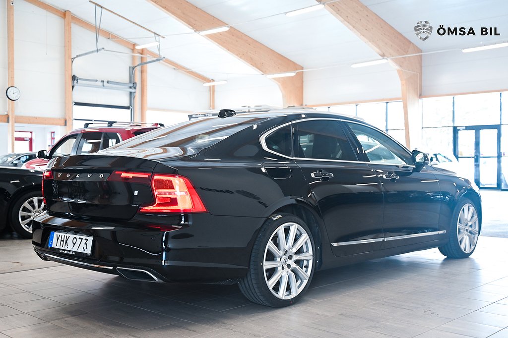 Volvo - S90