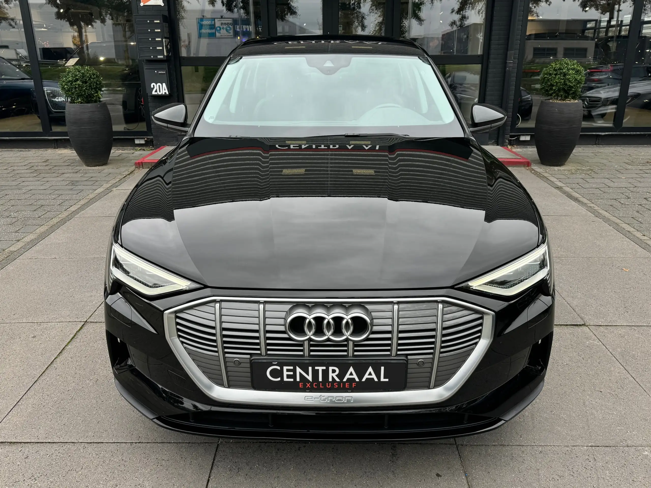 Audi - e-tron