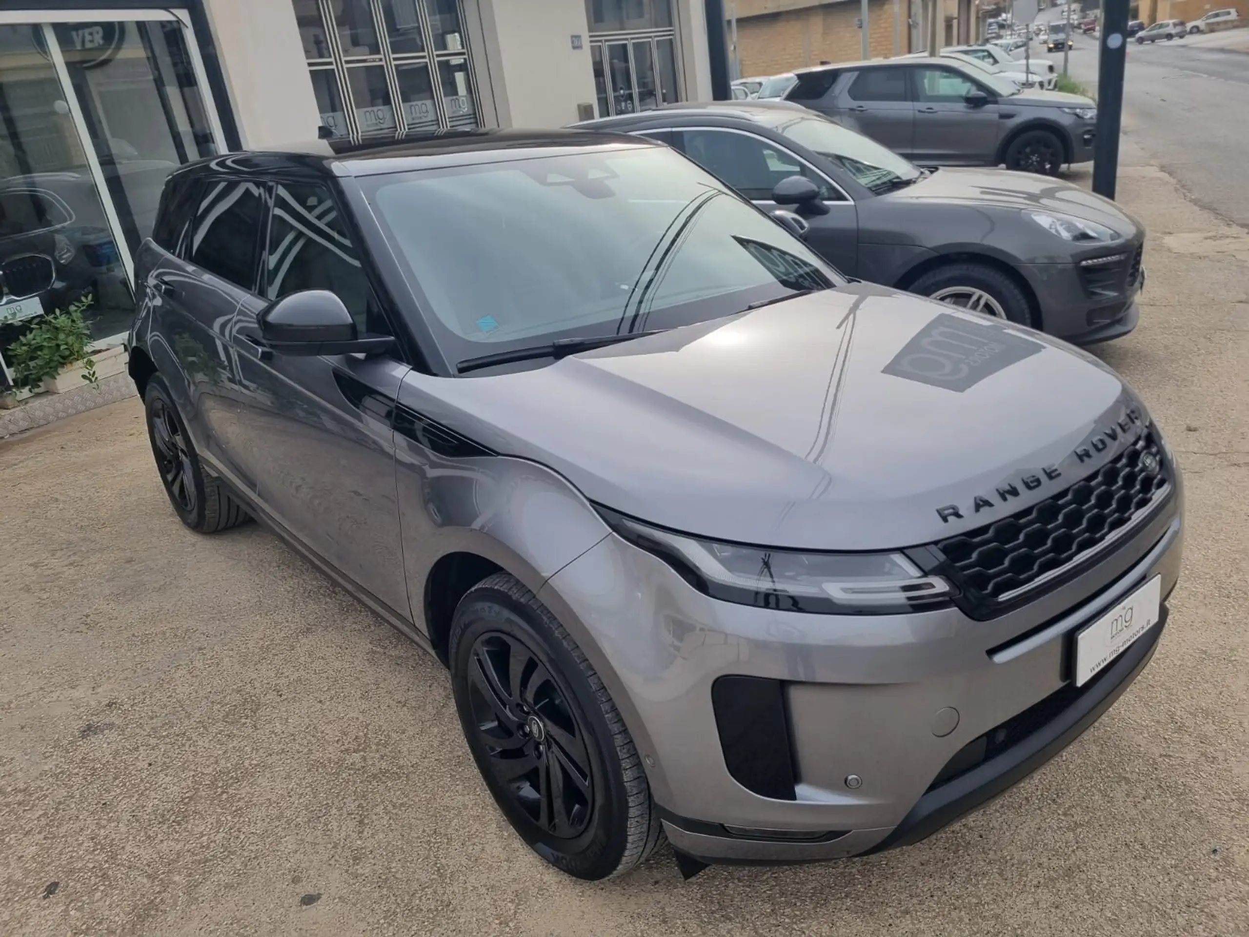 Land Rover - Range Rover Evoque