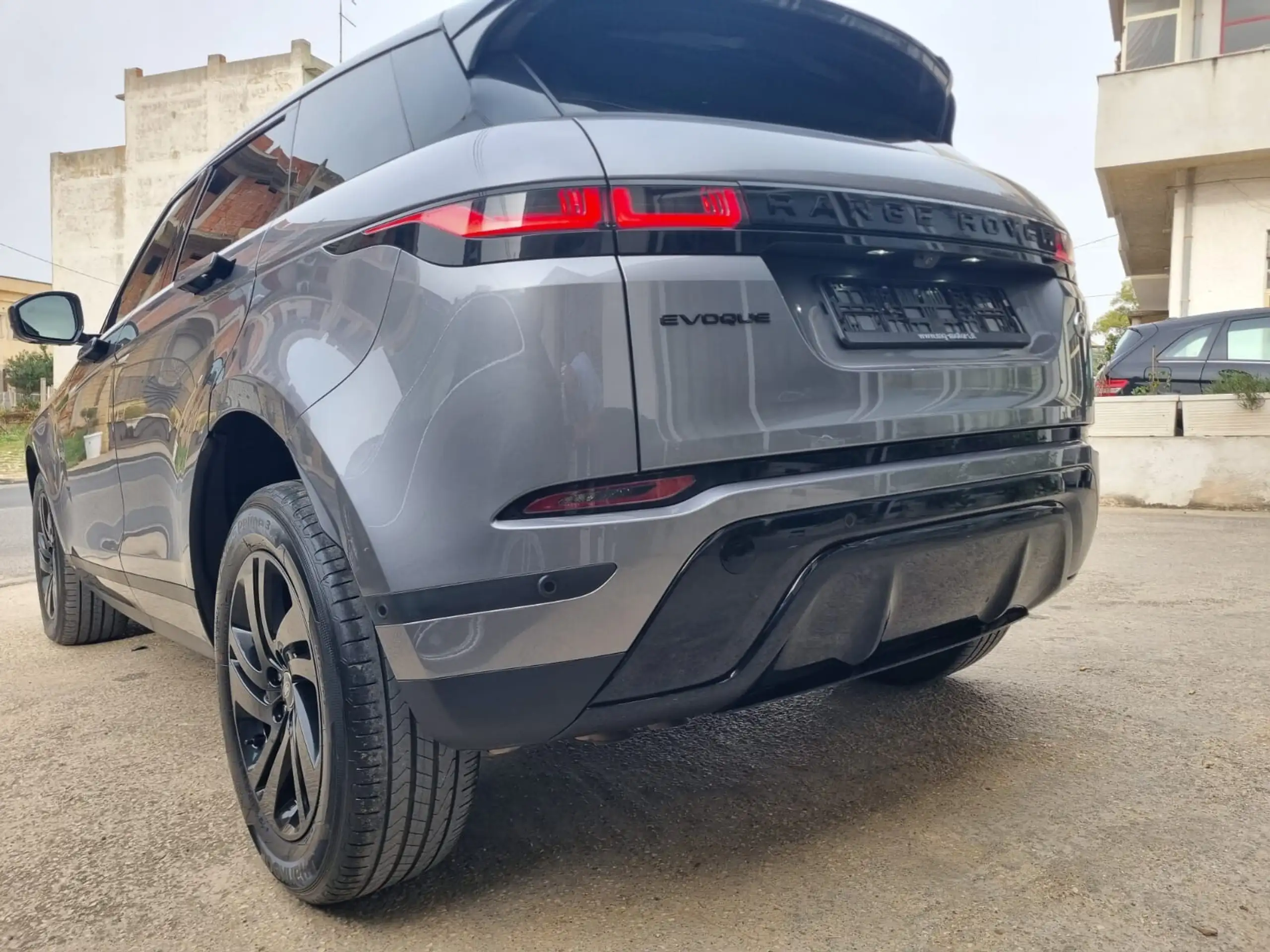 Land Rover - Range Rover Evoque