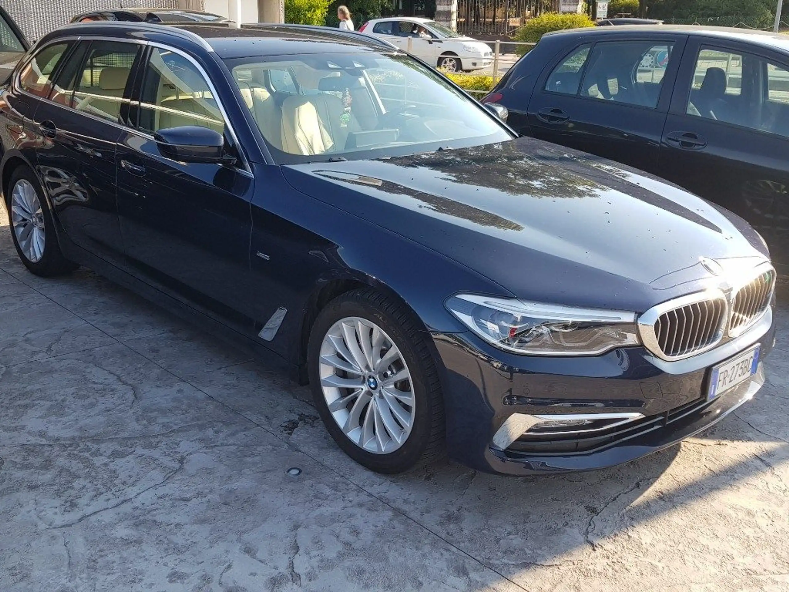 BMW - 520