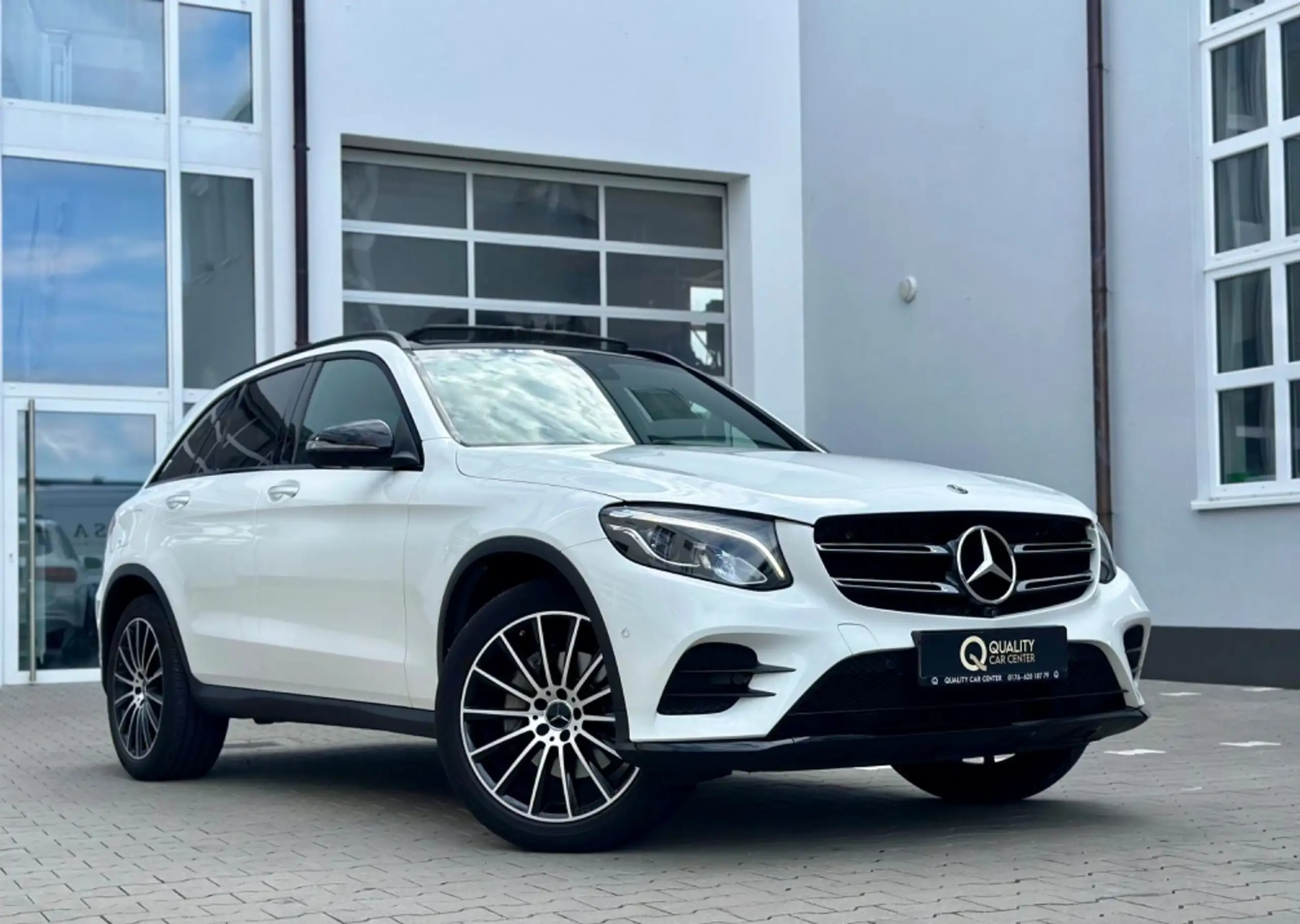 Mercedes-Benz - GLC 300